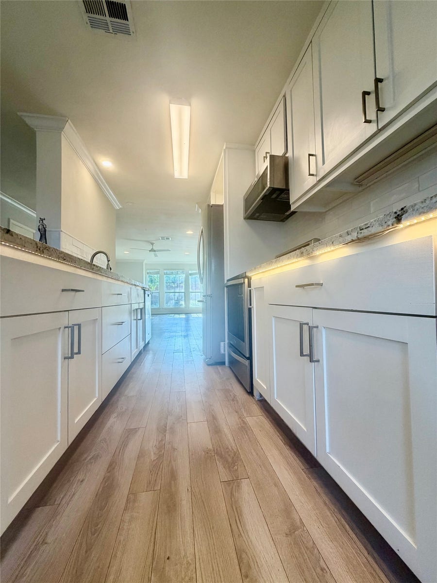 Property photo for 5800 Lumberdale Road, #89, Houston, TX