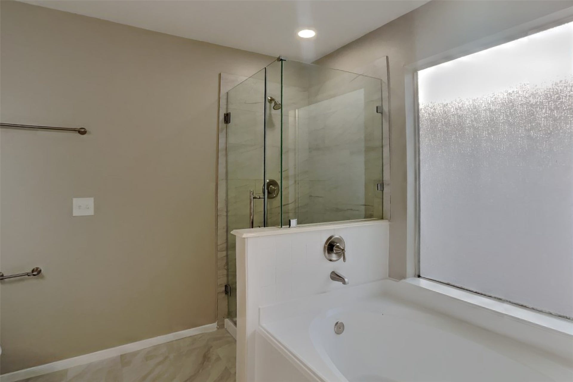 17534 S Summit Canyon Drive, Houston, TX 77095