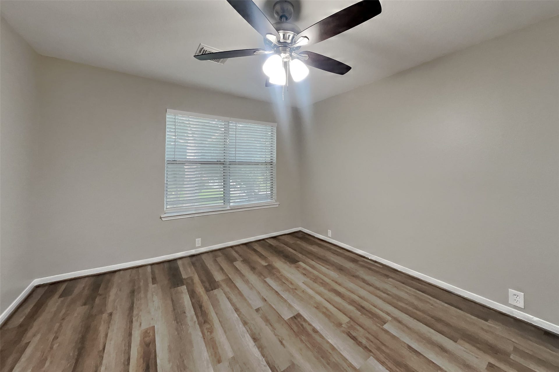 17534 S Summit Canyon Drive, Houston, TX 77095