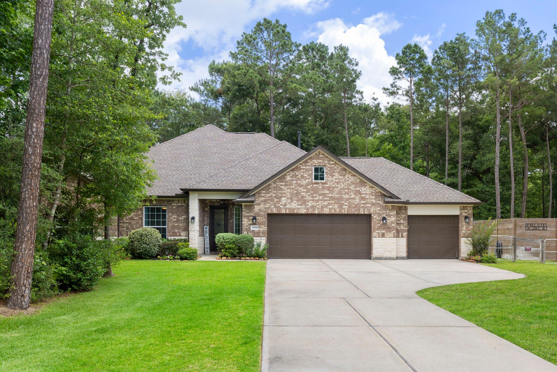 40708 Lost San Saba Lane, Montgomery, TX 77316