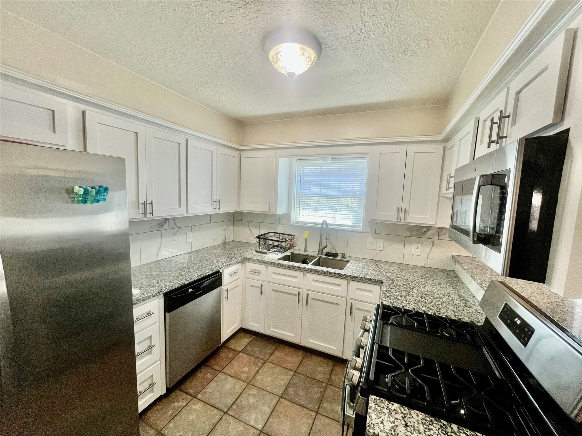4502 Haiti Lane, Pasadena, TX 77505 Kitchen with appliances