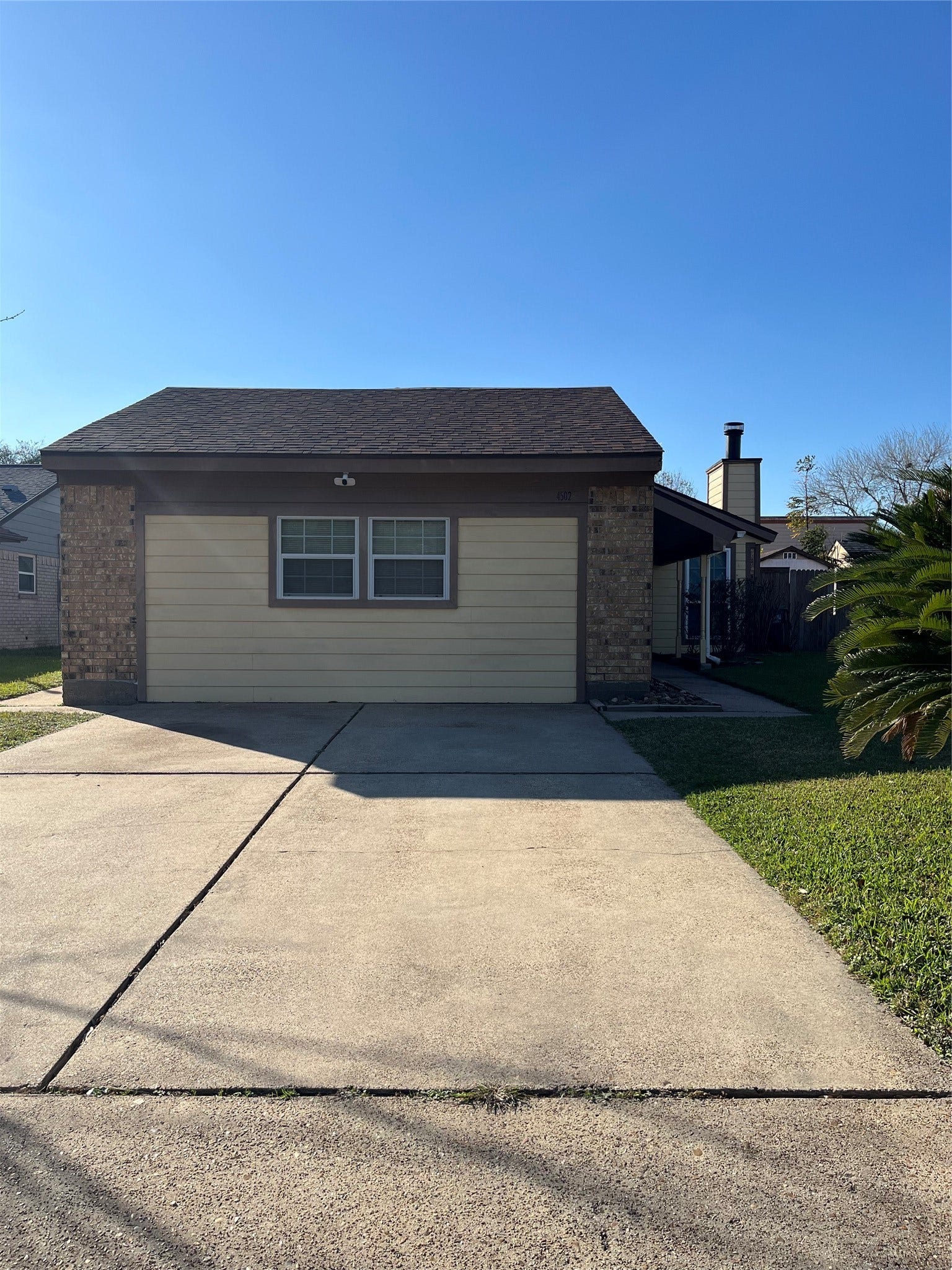 4502 Haiti Lane, Pasadena, TX 77505 Driveway