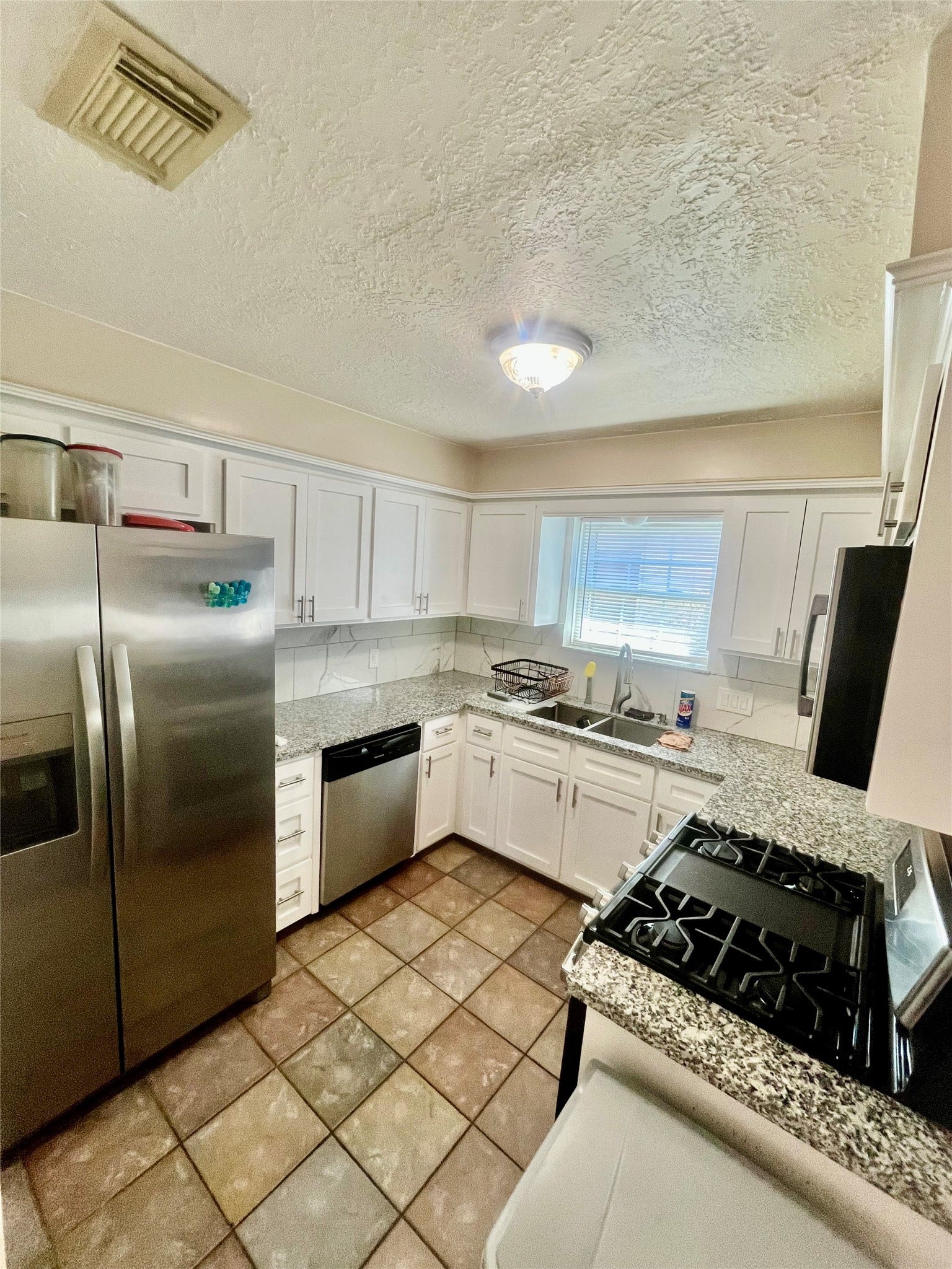 4502 Haiti Lane, Pasadena, TX 77505 Kitchen