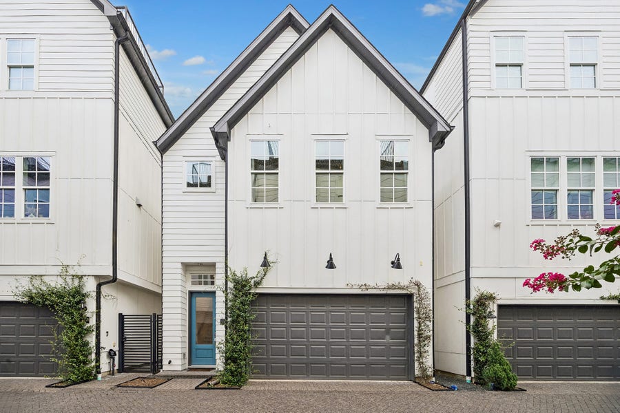 Property photo for 3306 W 12th Street, Houston, TX