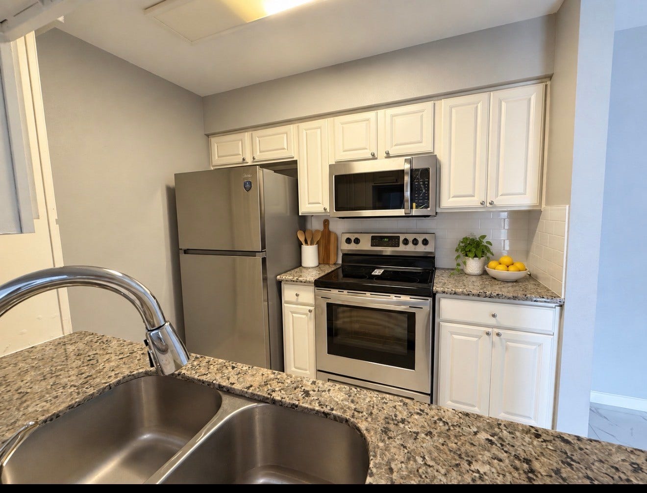 6633 W Airport Boulevard, #903, Houston, TX 77035