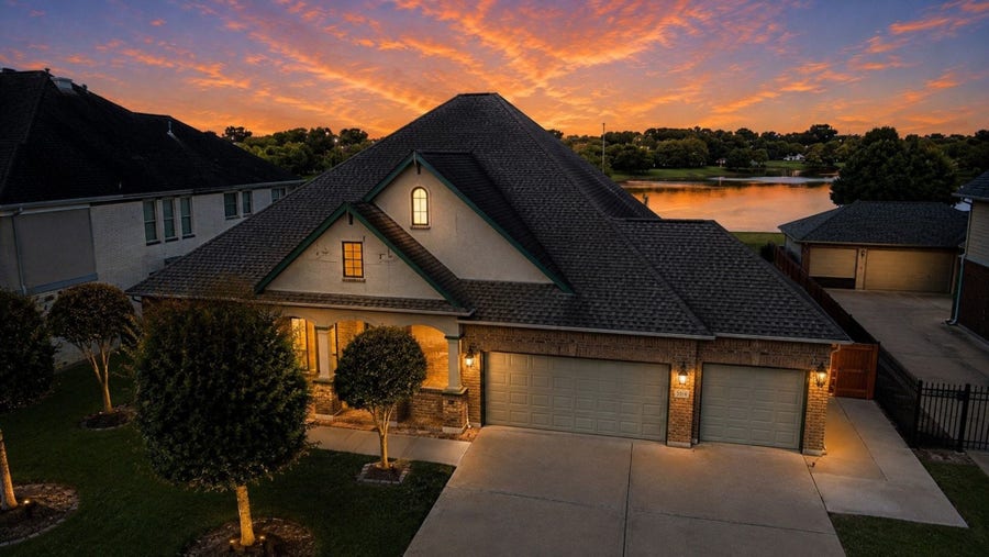 Property photo for 8218 Silent River Drive, Richmond, TX
