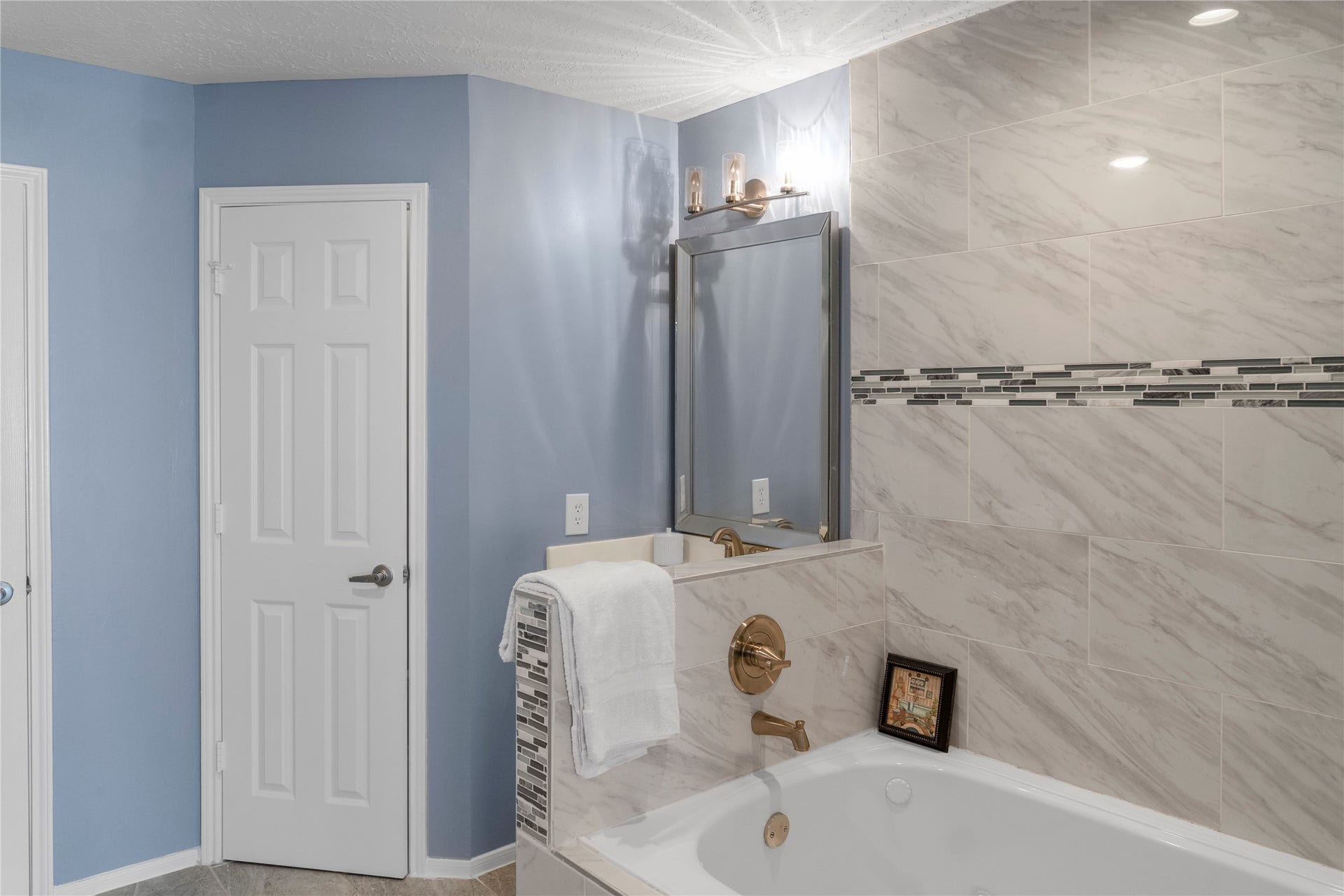 1405 El Camino Village Drive, Webster, TX 77058 1405 El Camino Village Drive, Webster, TX 77058