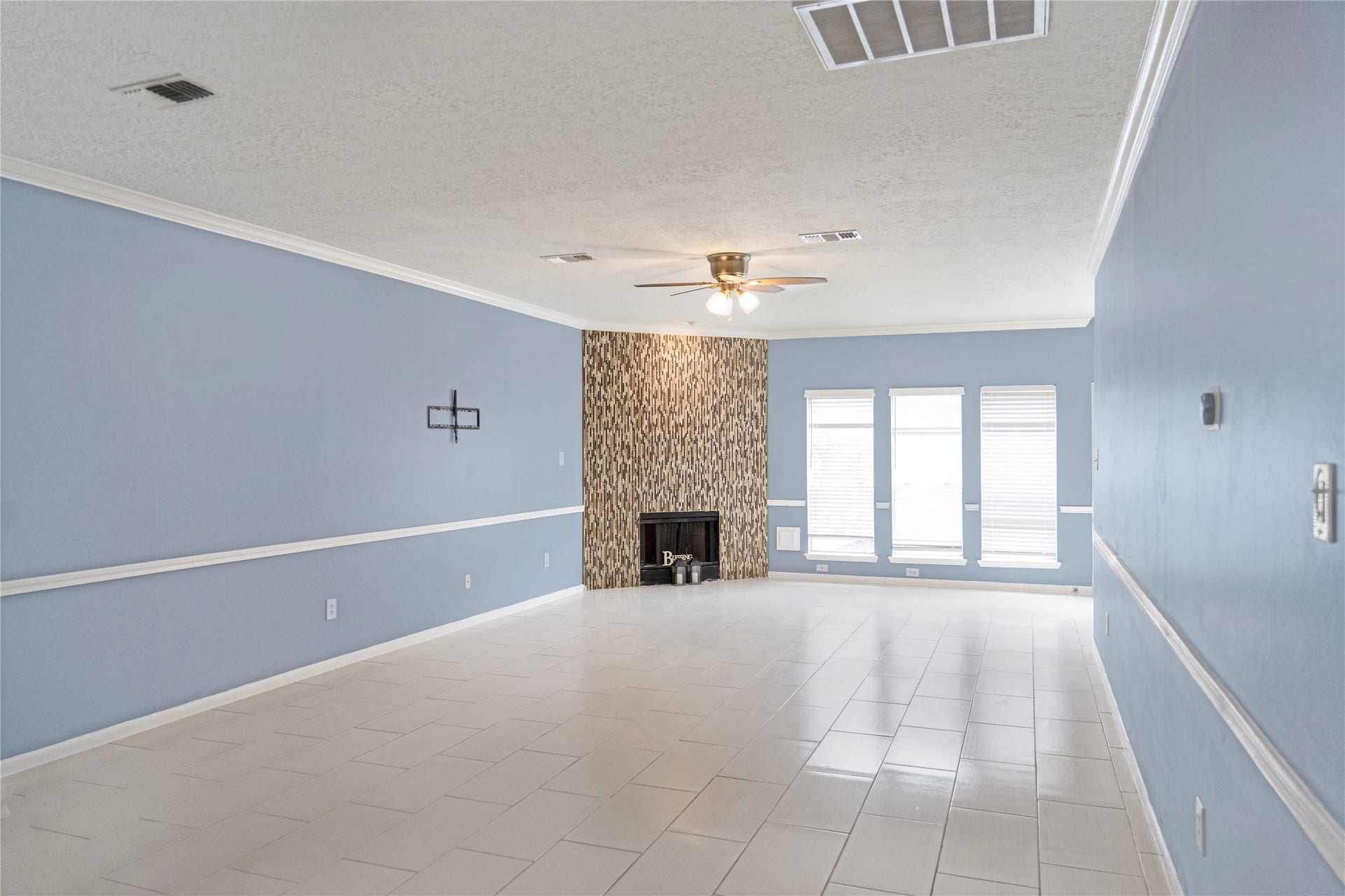 1405 El Camino Village Drive, Webster, TX 77058 1405 El Camino Village Drive, Webster, TX 77058
