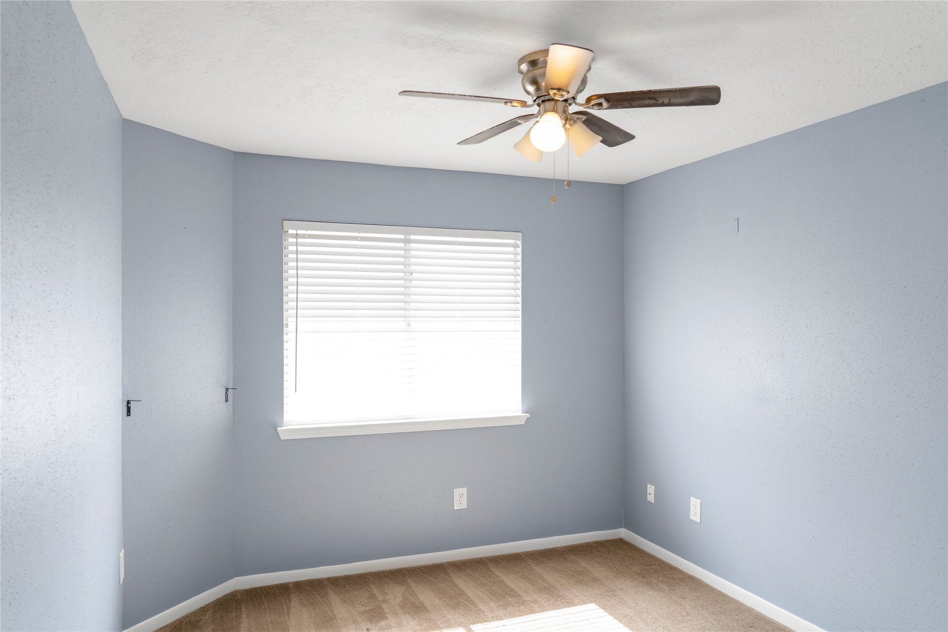 1405 El Camino Village Drive, Webster, TX 77058 1405 El Camino Village Drive, Webster, TX 77058