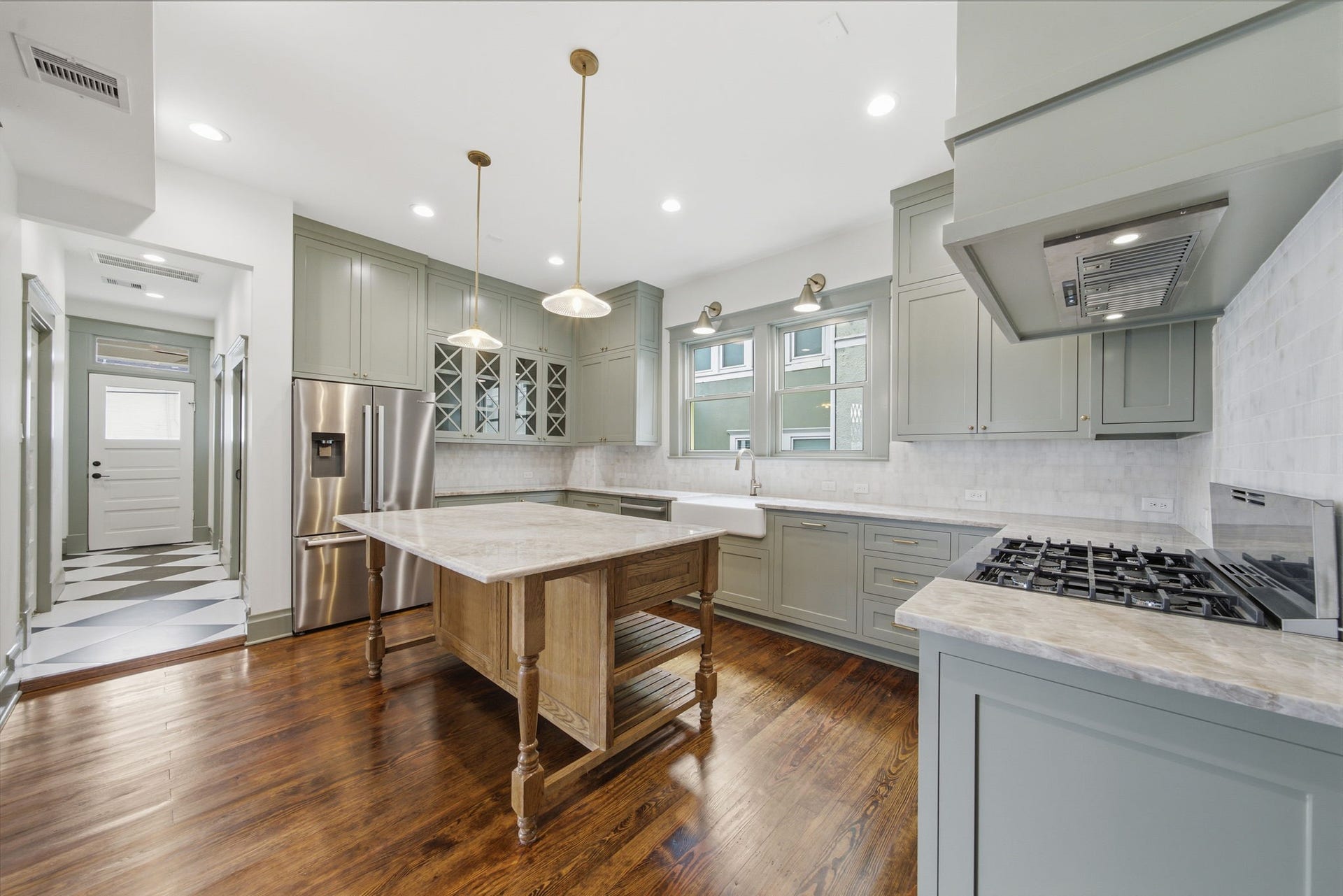 404 Avondale Street, Houston, TX 77006 Kitchen includes all Bosch appliances and farm style sink.