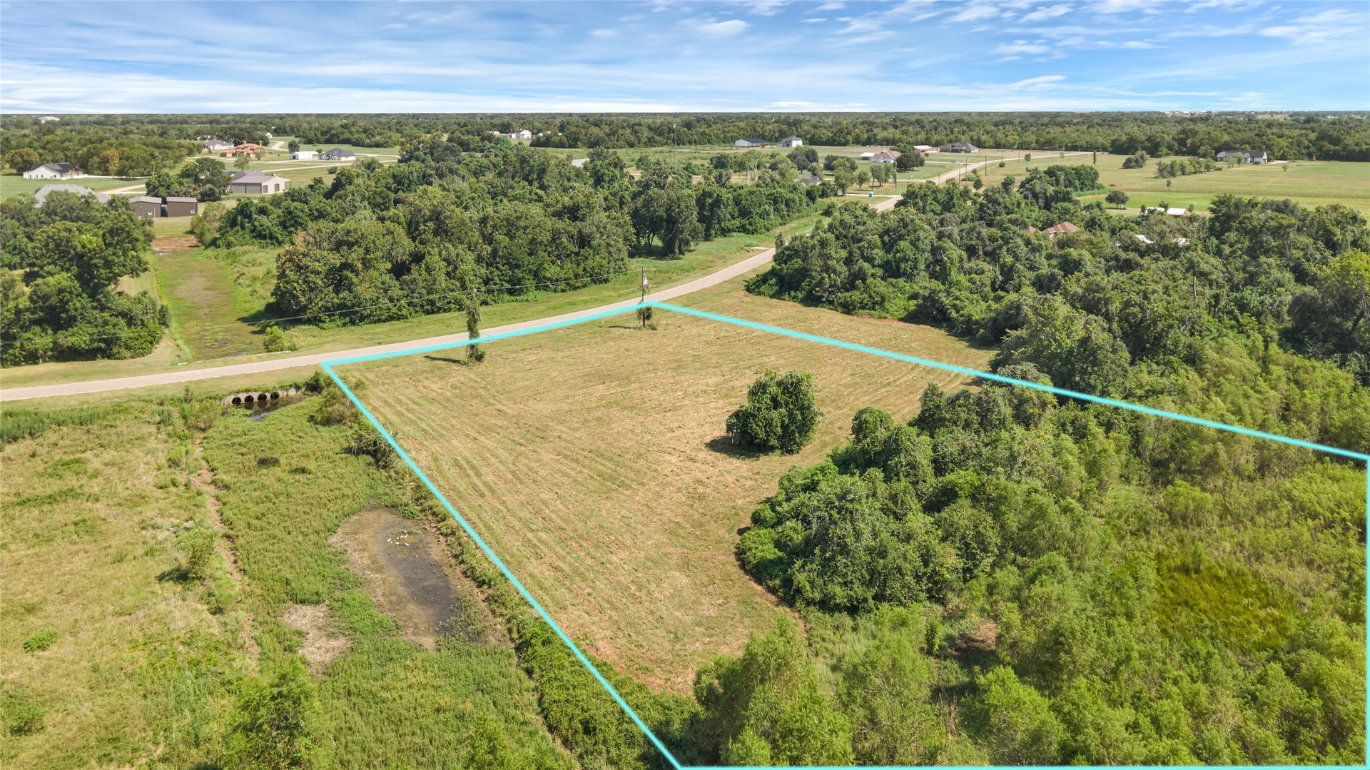 22810 Pittman Drive, Angleton, TX 77515 22810 Pittman Drive, Angleton, TX 77515