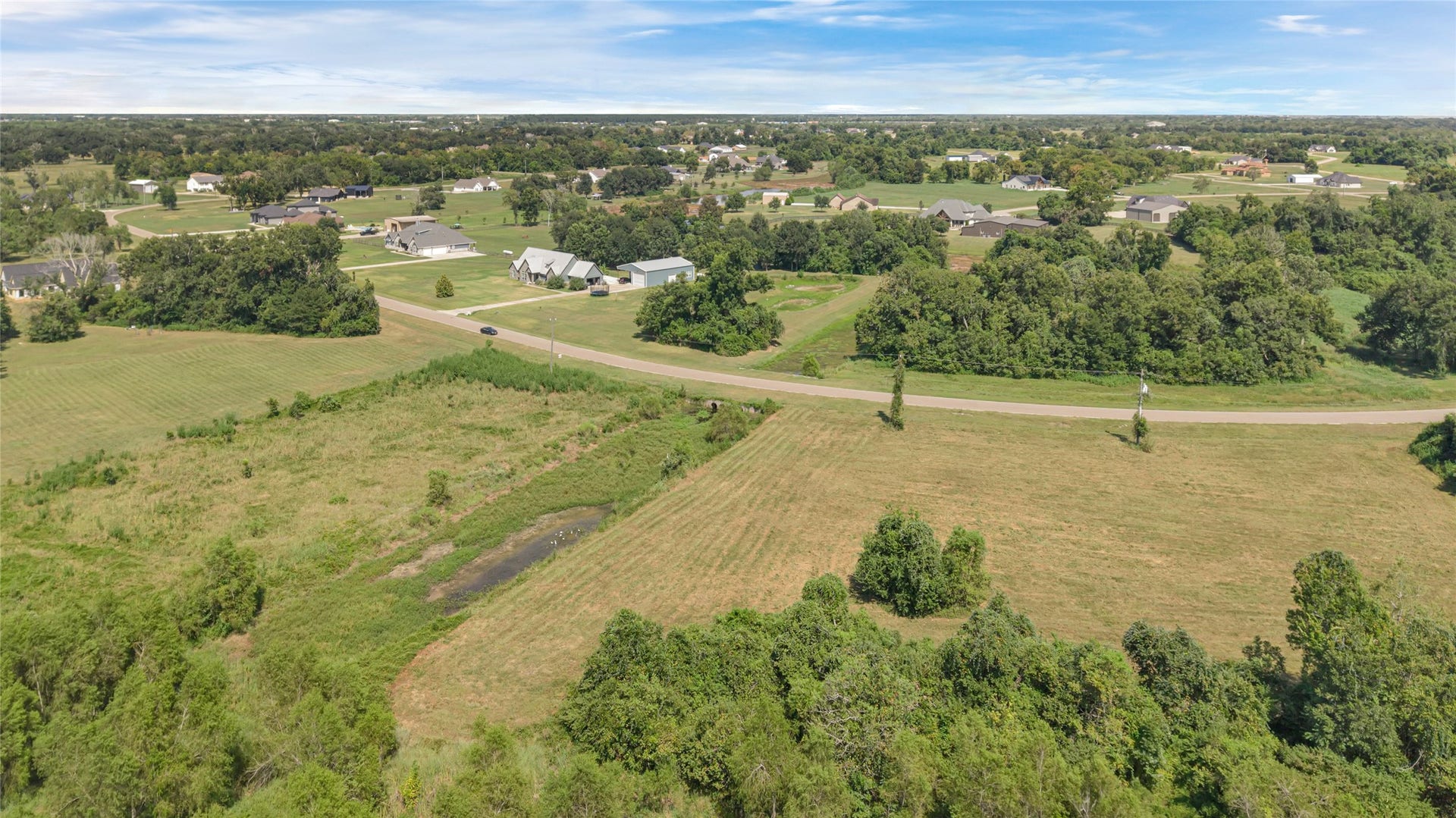 22810 Pittman Drive, Angleton, TX 77515 22810 Pittman Drive, Angleton, TX 77515