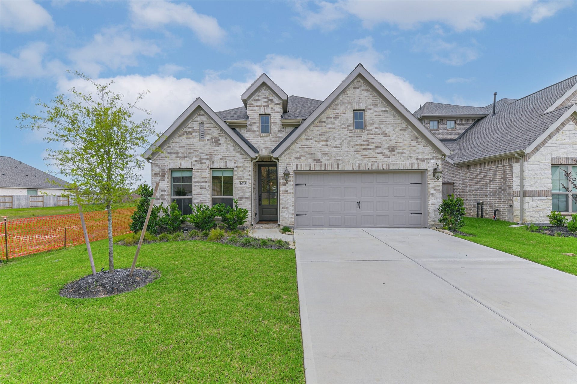 18819 Halter Meadow Trail, Tomball, TX 77377 Welcome home to 18819 Halter Meadow Trail with 4 beds, 3 baths, and no back neighbors!