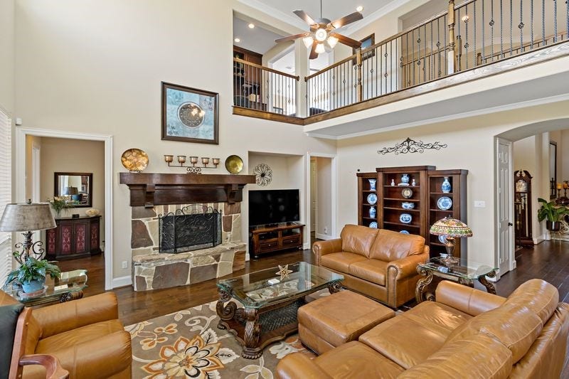 22 Waters Lake Boulevard, Missouri City, TX 77459 22 Waters Lake Boulevard, Missouri City, TX 77459
