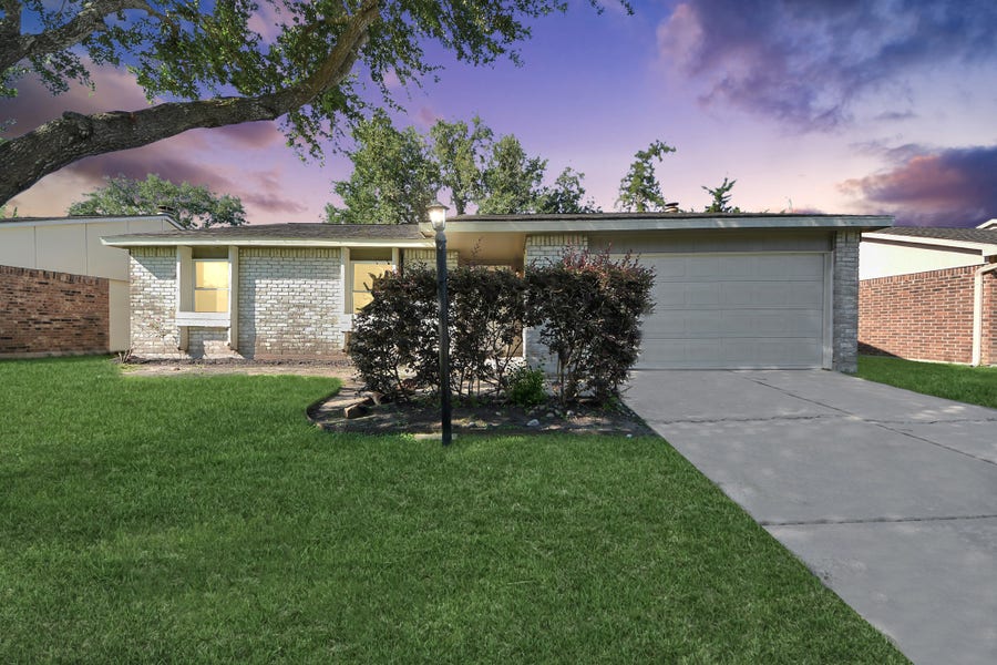 Property photo for 6834 Kearney Drive, Richmond, TX
