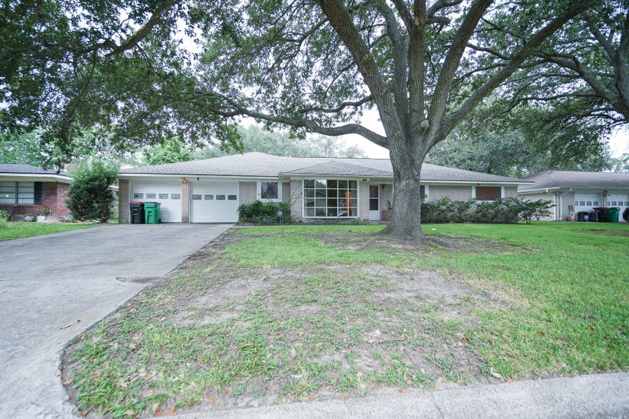 Property photo for 1702 Ivie Lee Street, Baytown, TX