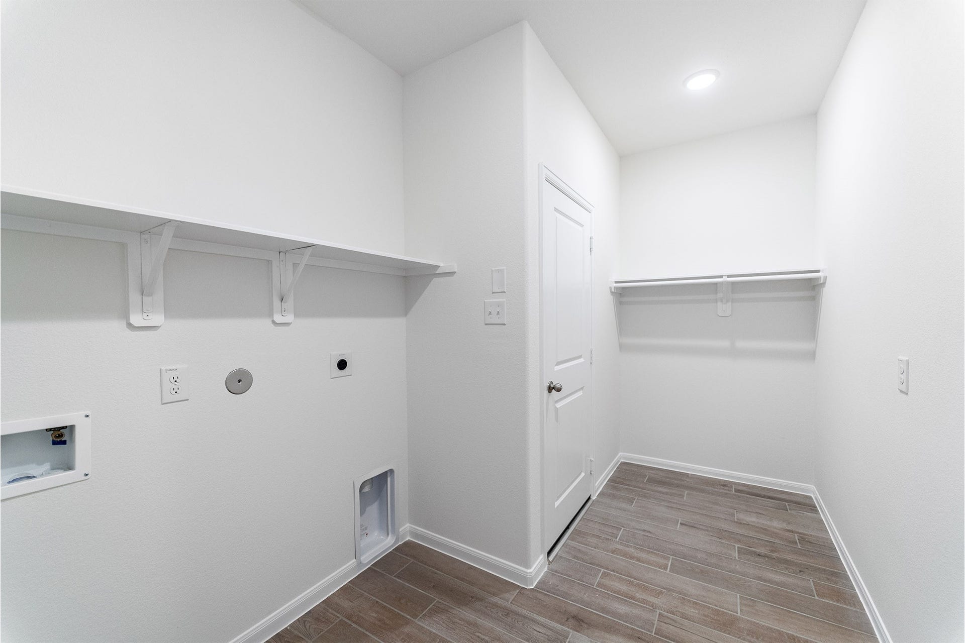 402 Merlot Drive, Alvin, TX 77511