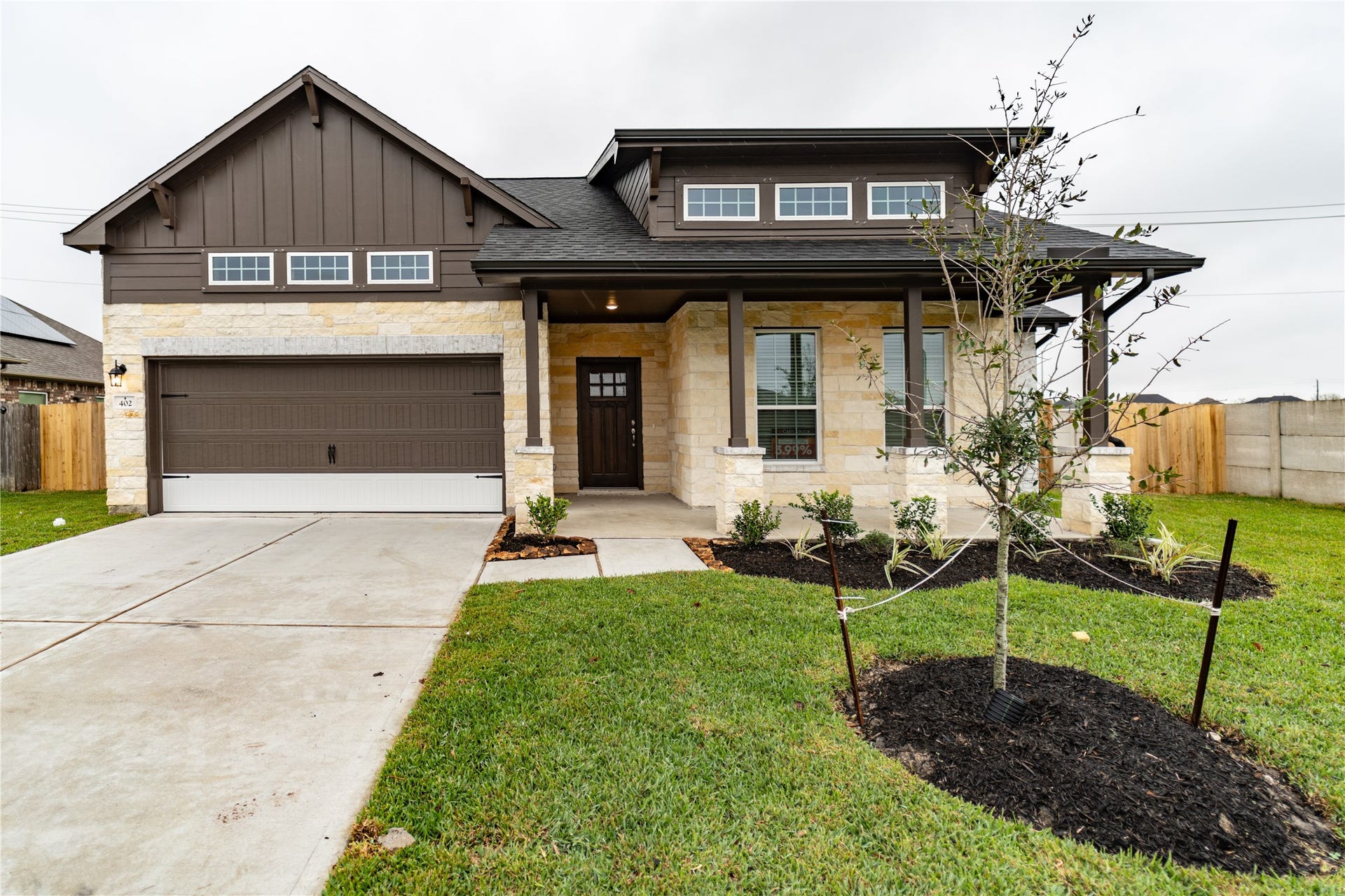 402 Merlot Drive, Alvin, TX 77511