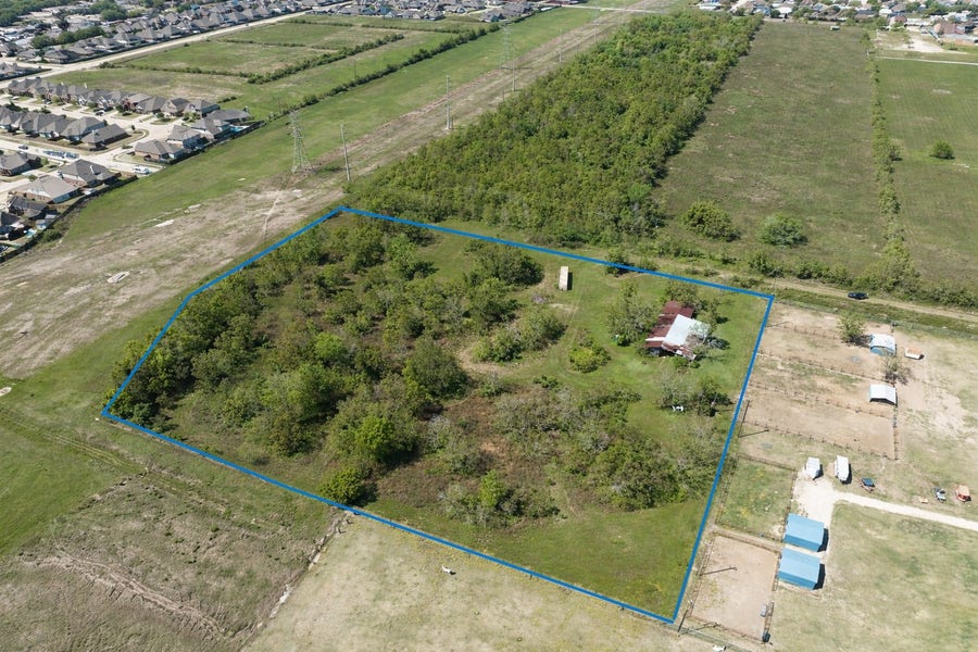 Property photo for 2302 N H Street, Deer Park, TX