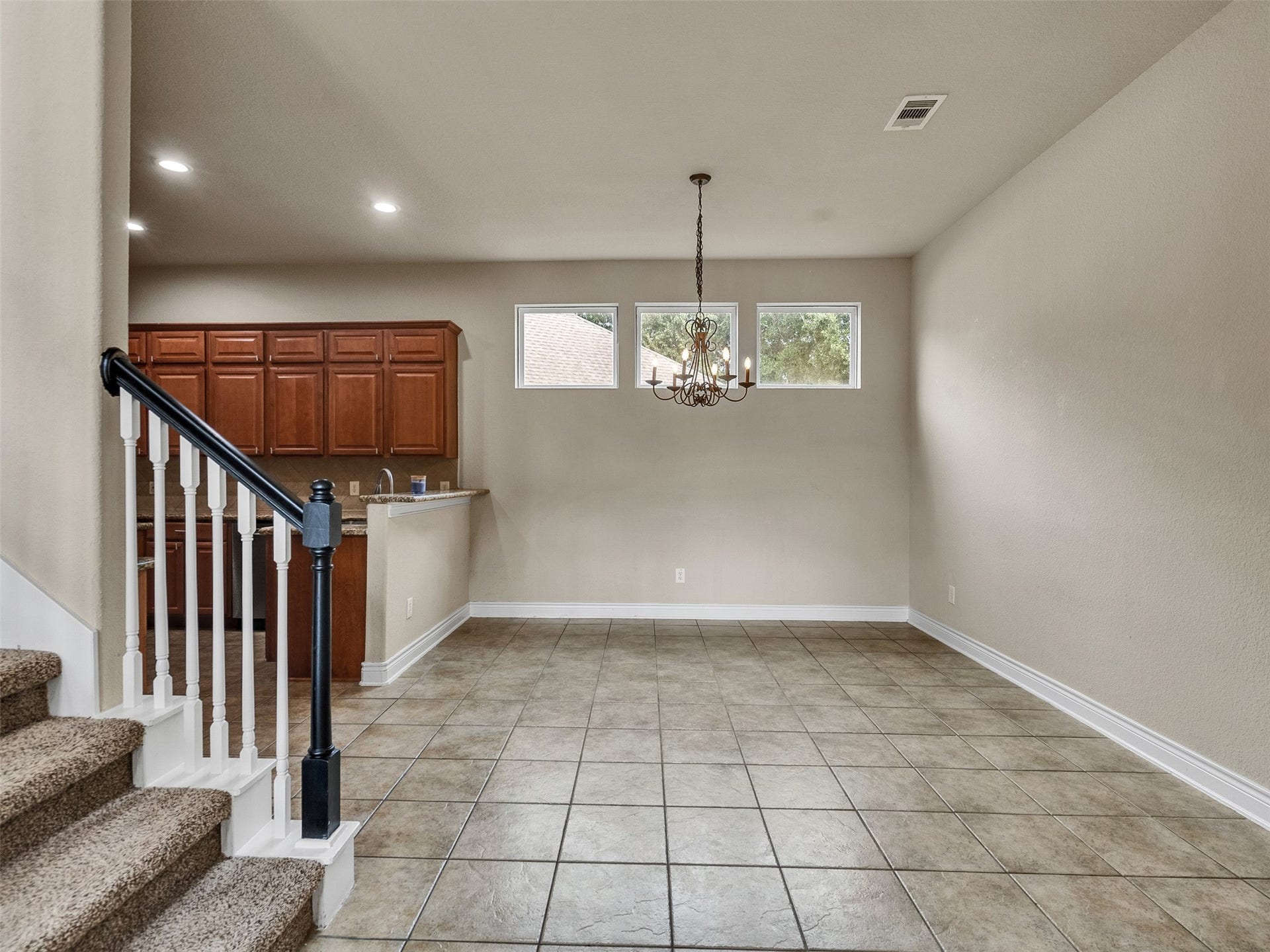 14102 April Glen Court, Cypress, TX 77429 Breakfast room just off the kitchen