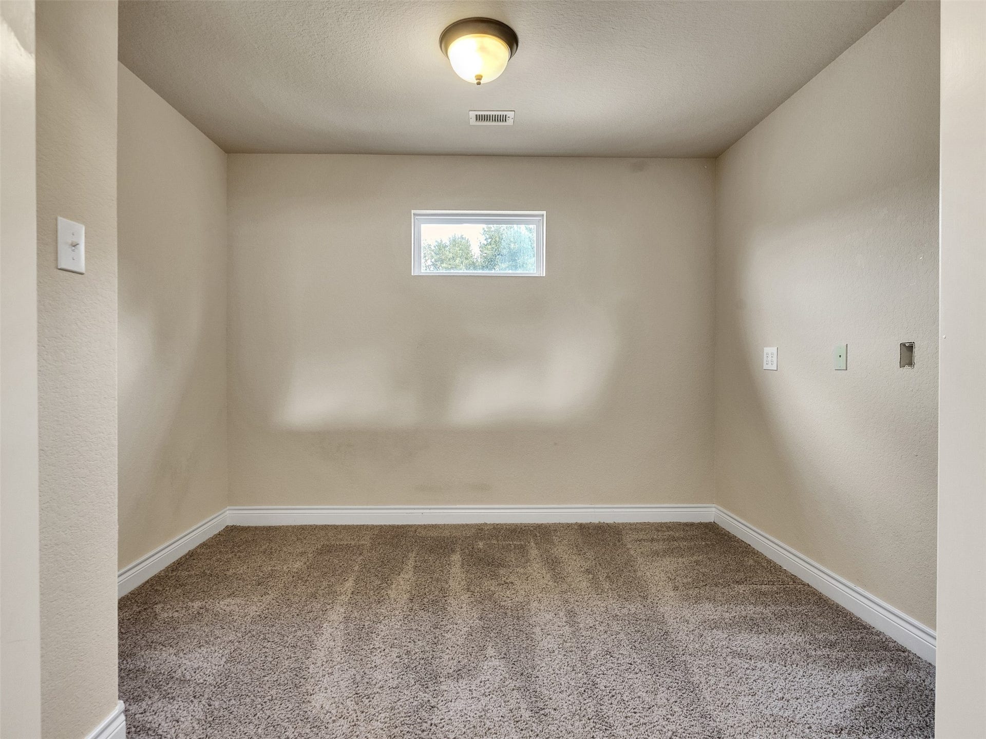 14102 April Glen Court, Cypress, TX 77429 over sized rooms