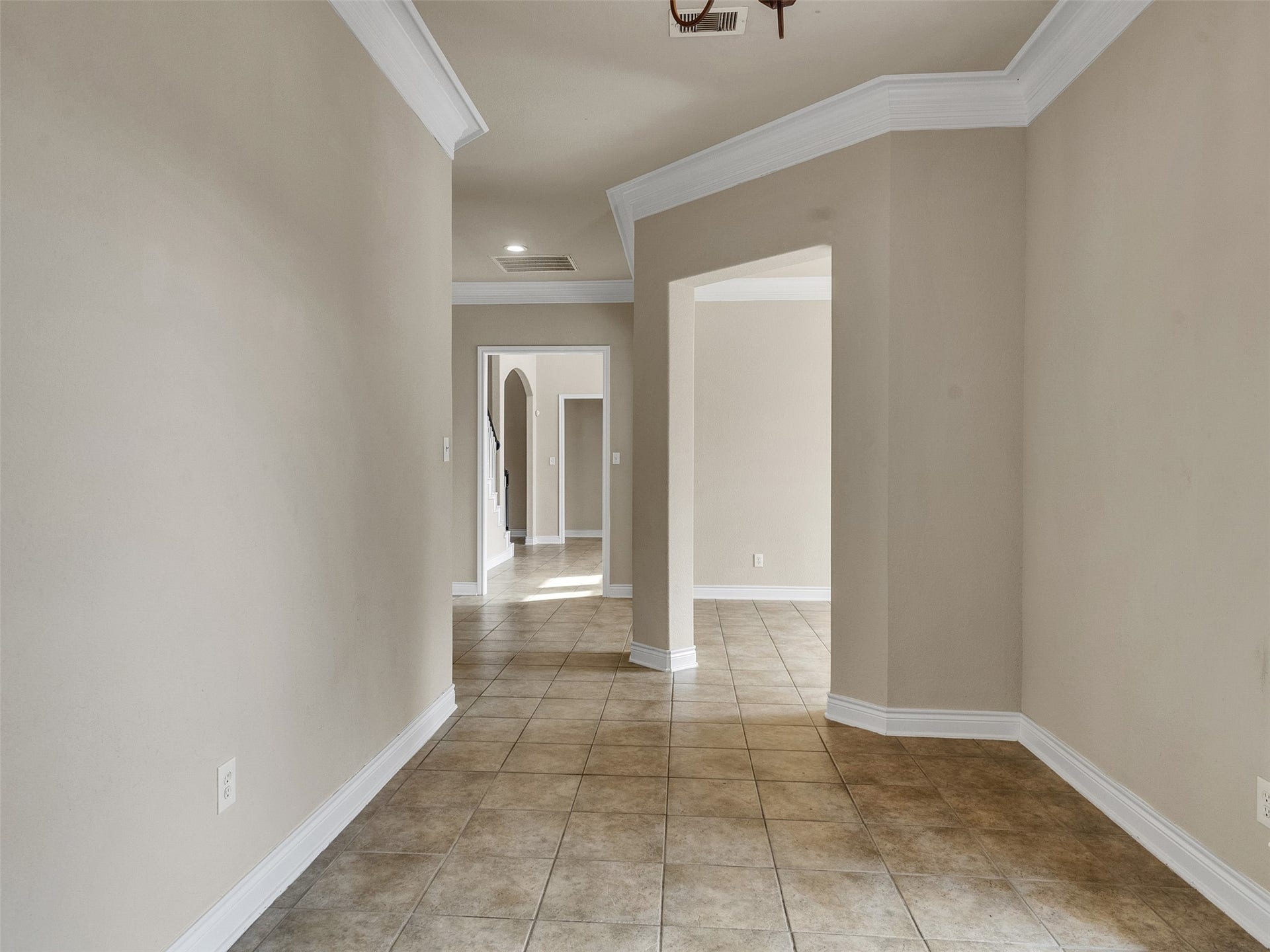 14102 April Glen Court, Cypress, TX 77429 Gorgeous tiled entry