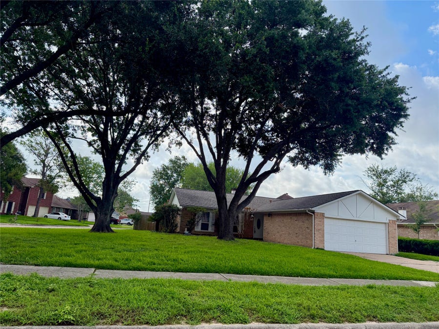 Property photo for 2118 Marot Drive, Katy, TX