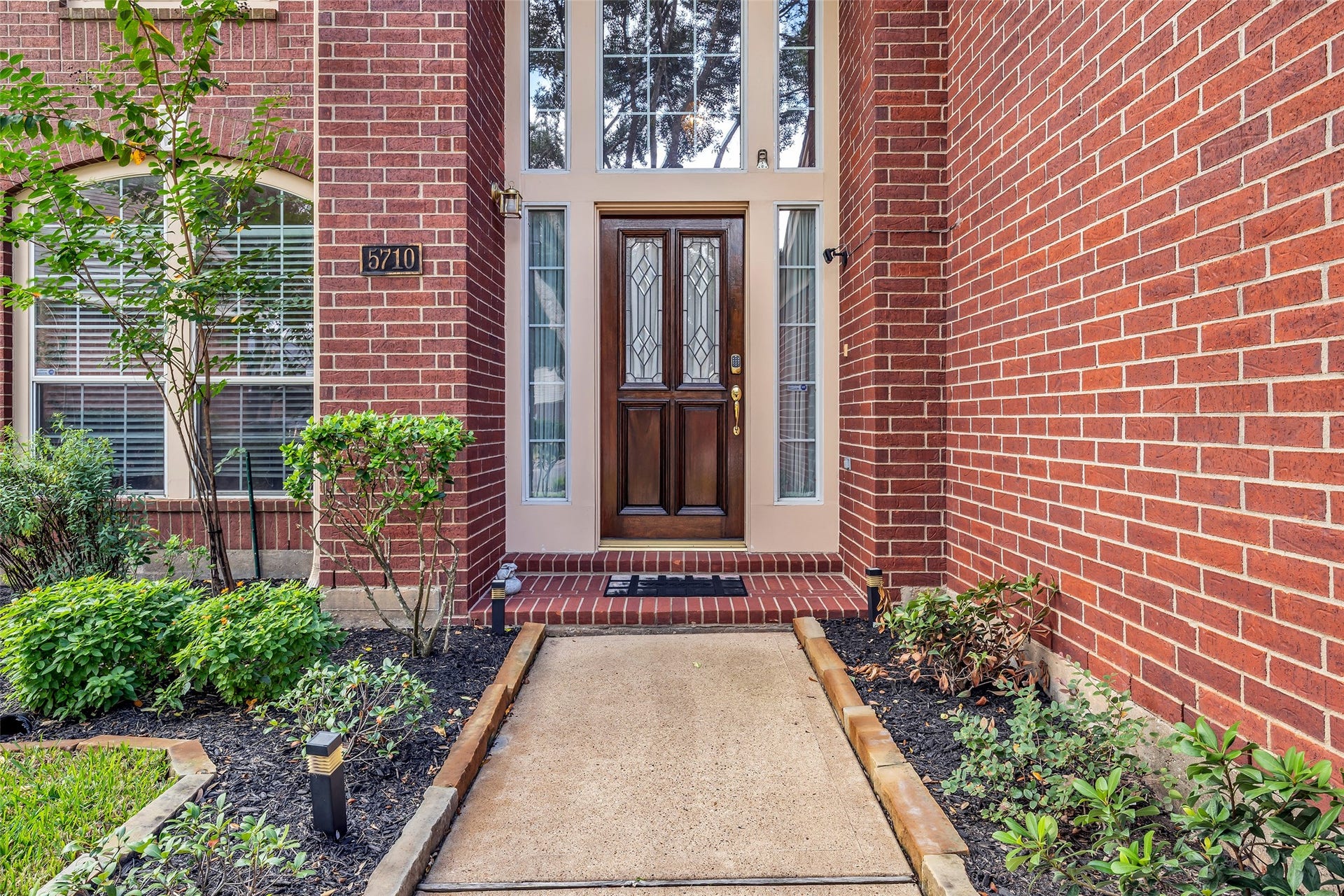 5710 Rose Hill Court, Rosharon, TX 77583 5710 Rose Hill Court, Rosharon, TX 77583
