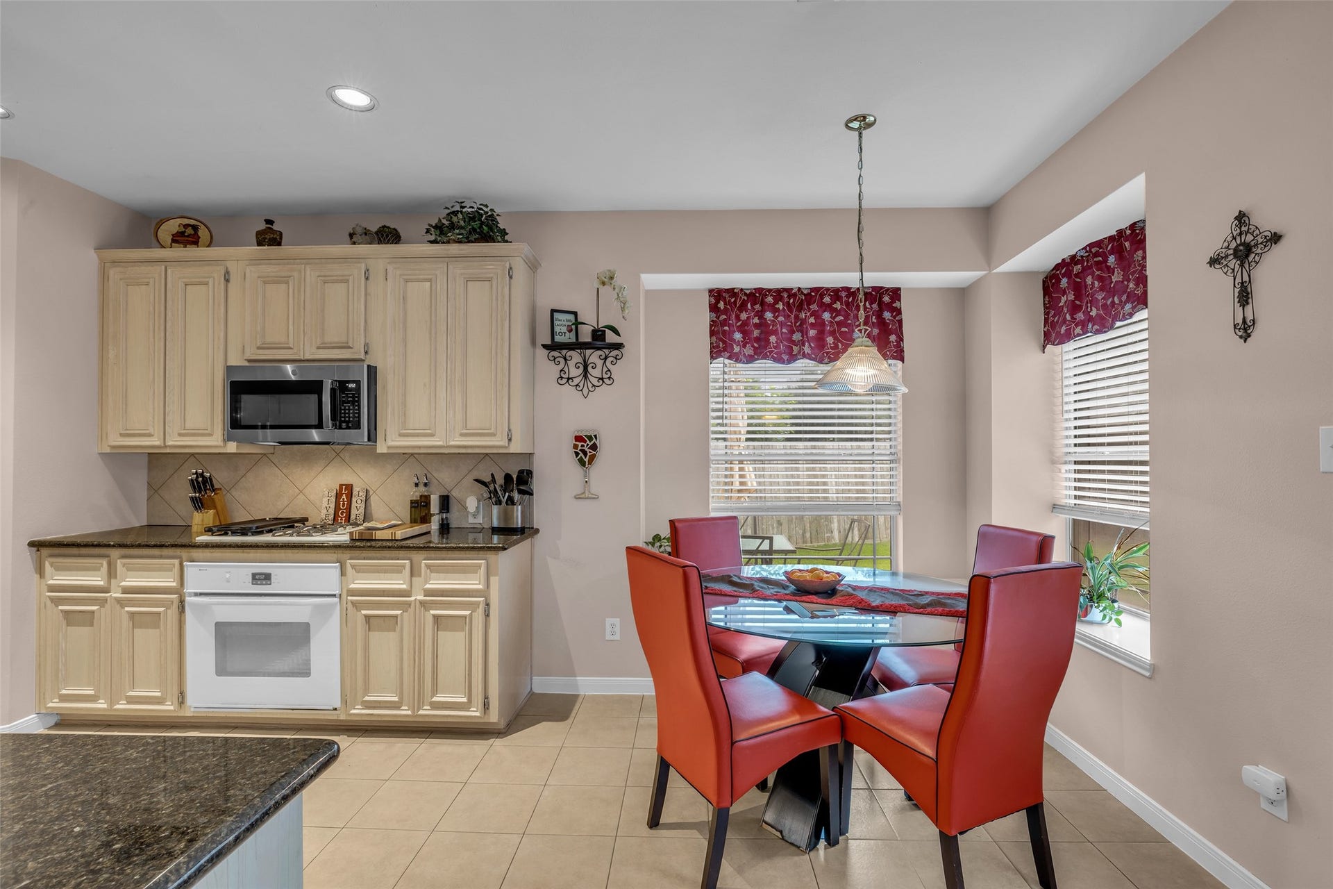 5710 Rose Hill Court, Rosharon, TX 77583 5710 Rose Hill Court, Rosharon, TX 77583