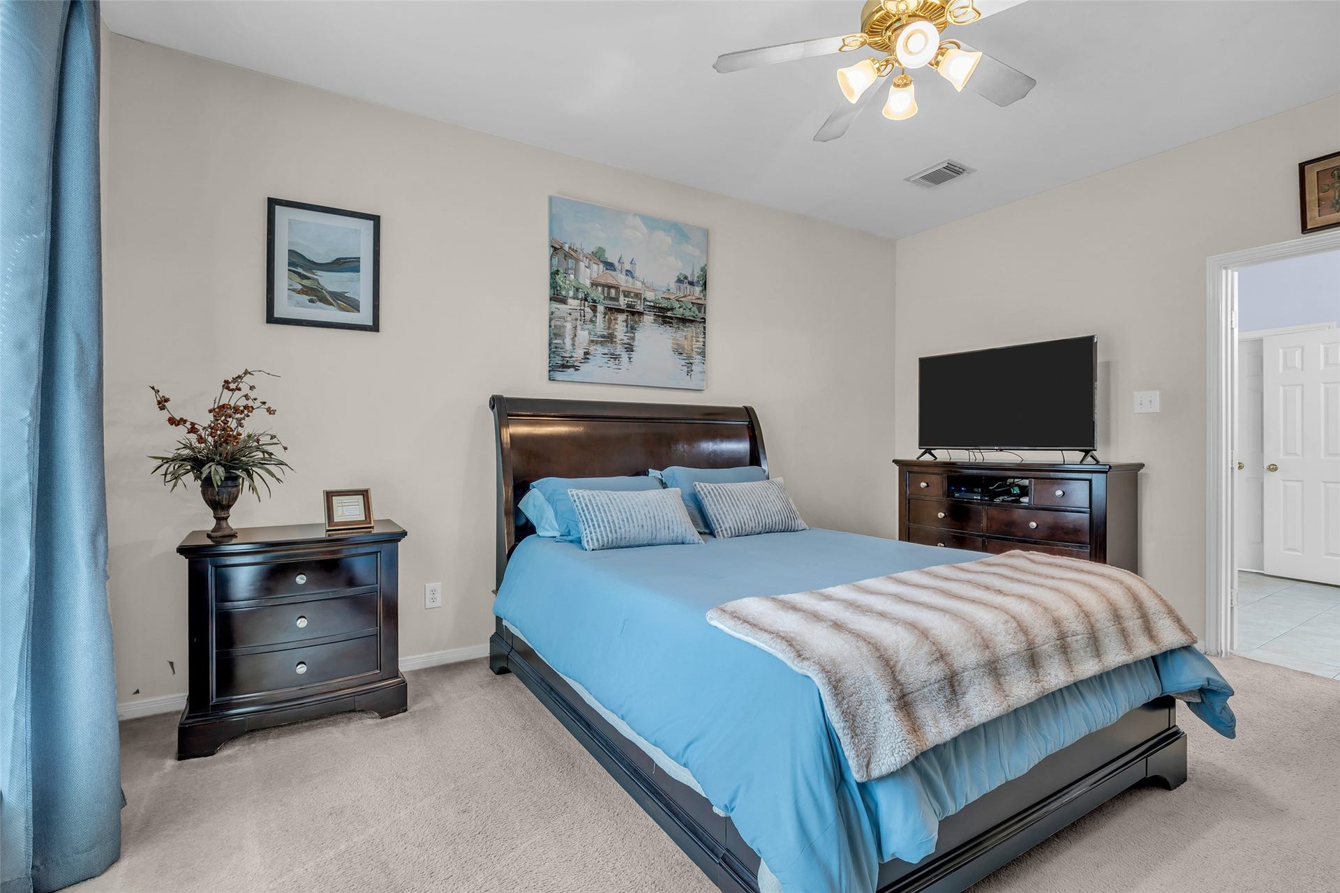 5710 Rose Hill Court, Rosharon, TX 77583 Primary Bedroom