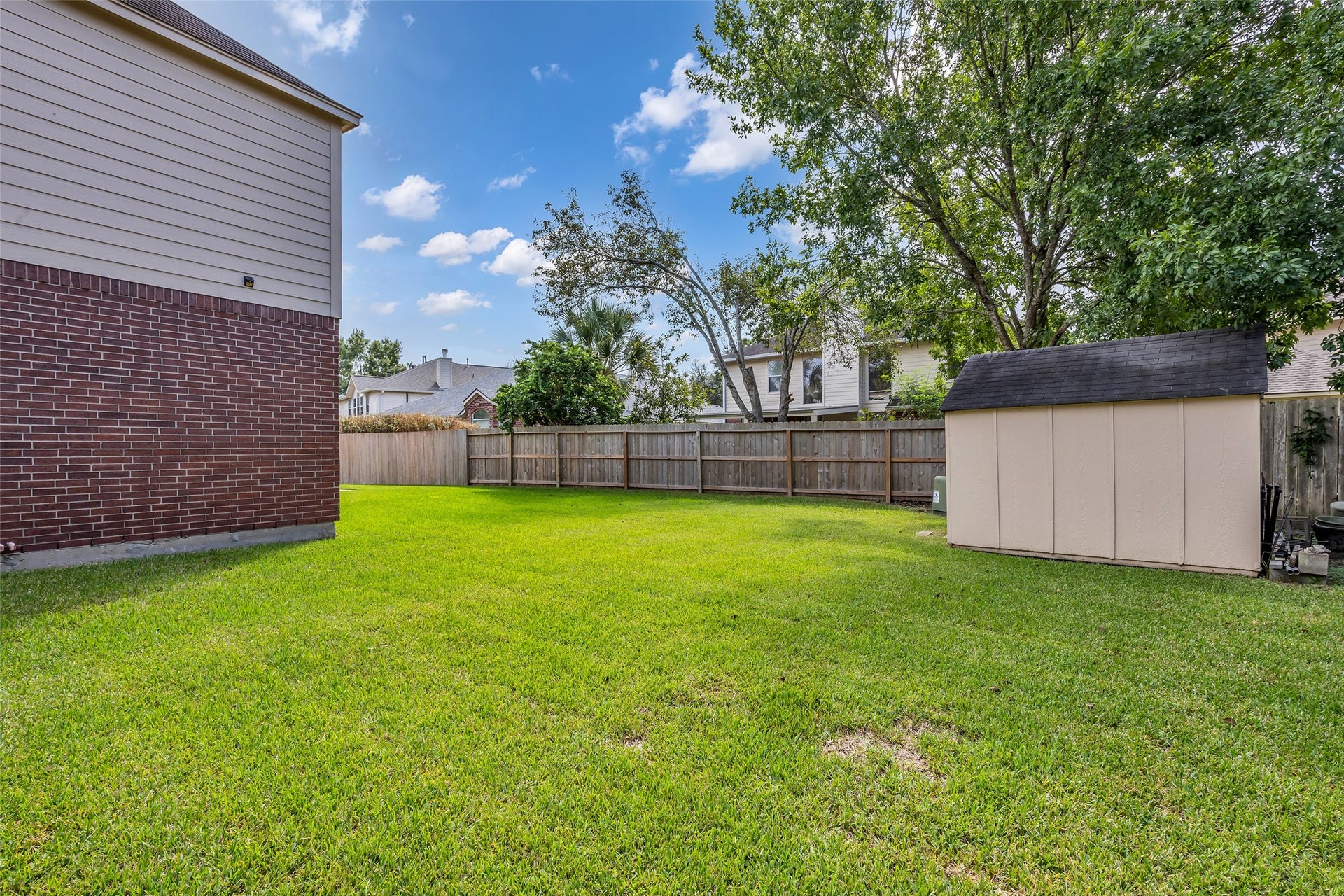 5710 Rose Hill Court, Rosharon, TX 77583 5710 Rose Hill Court, Rosharon, TX 77583