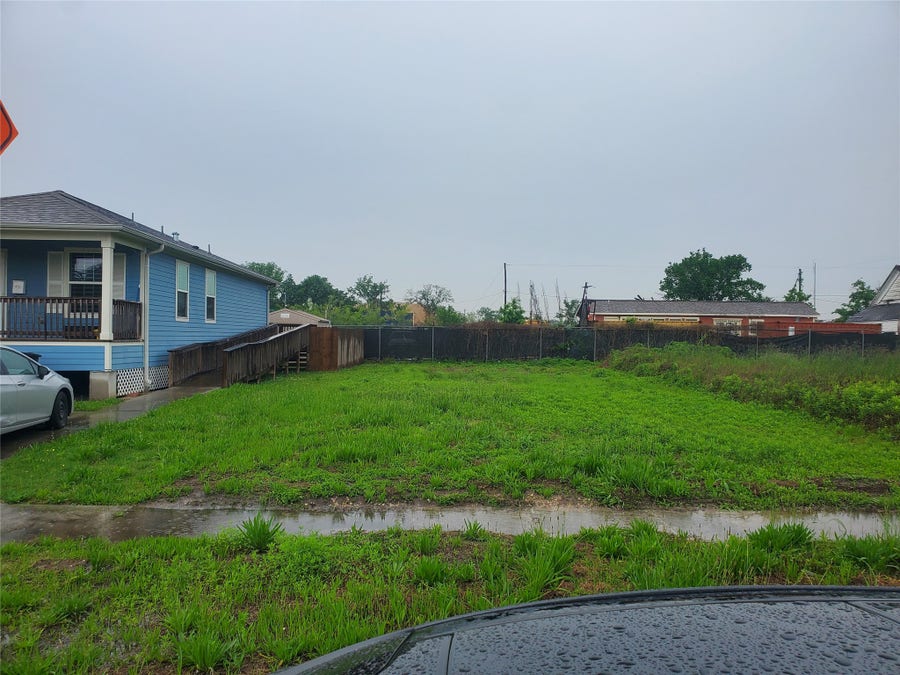 Property photo for 2710 Mills Street, Houston, TX
