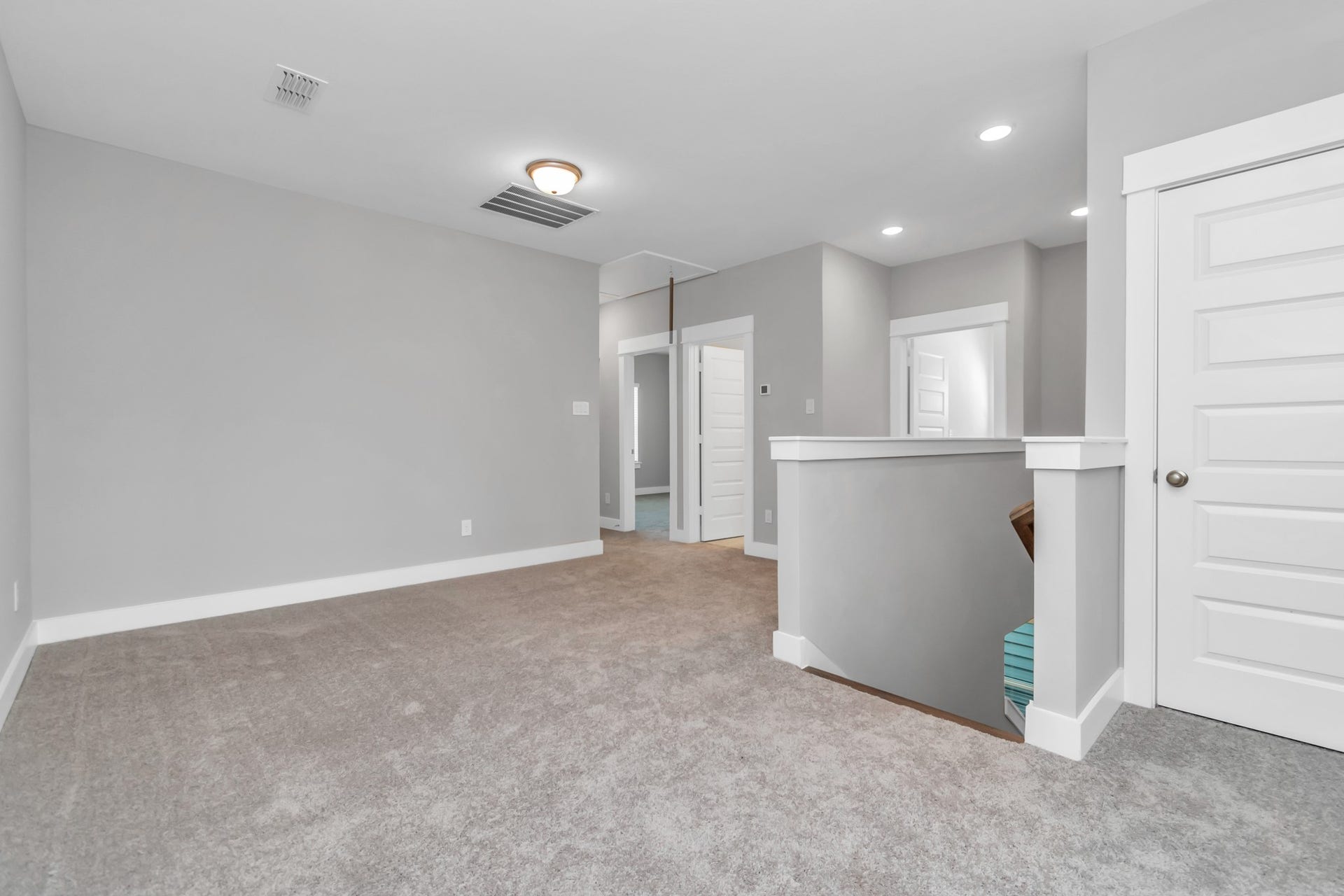 2733 Ruhman Fields Drive, Houston, TX 77008 Spacious Game Room.