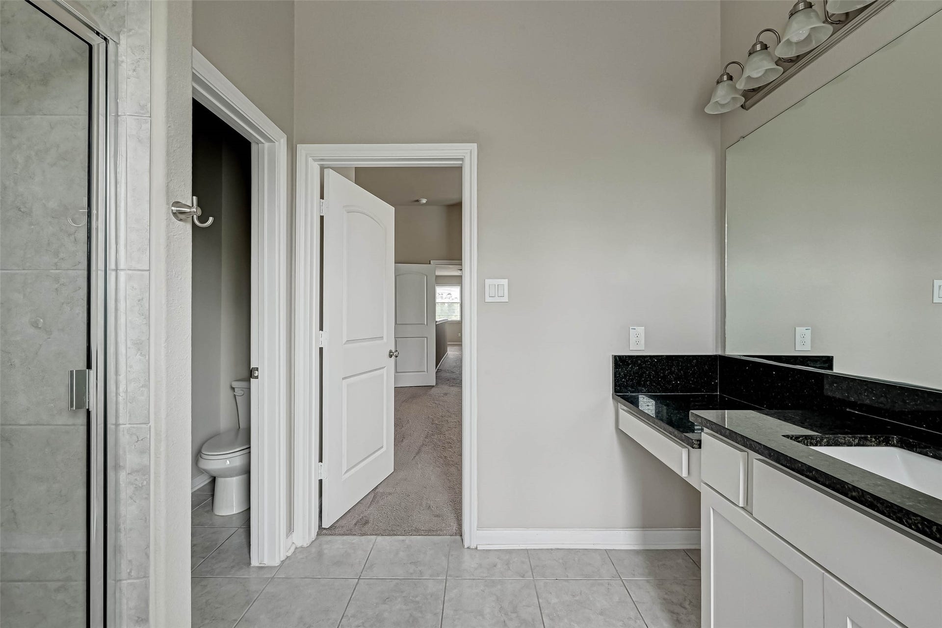 315 Biltmore Loop, Montgomery, TX 77316