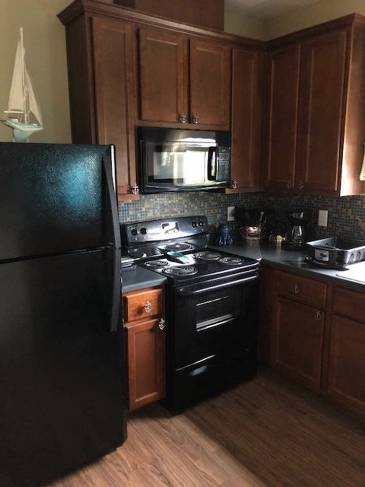 3601 Princeton, Galveston, TX 77554 Fully equipped kitchen.
