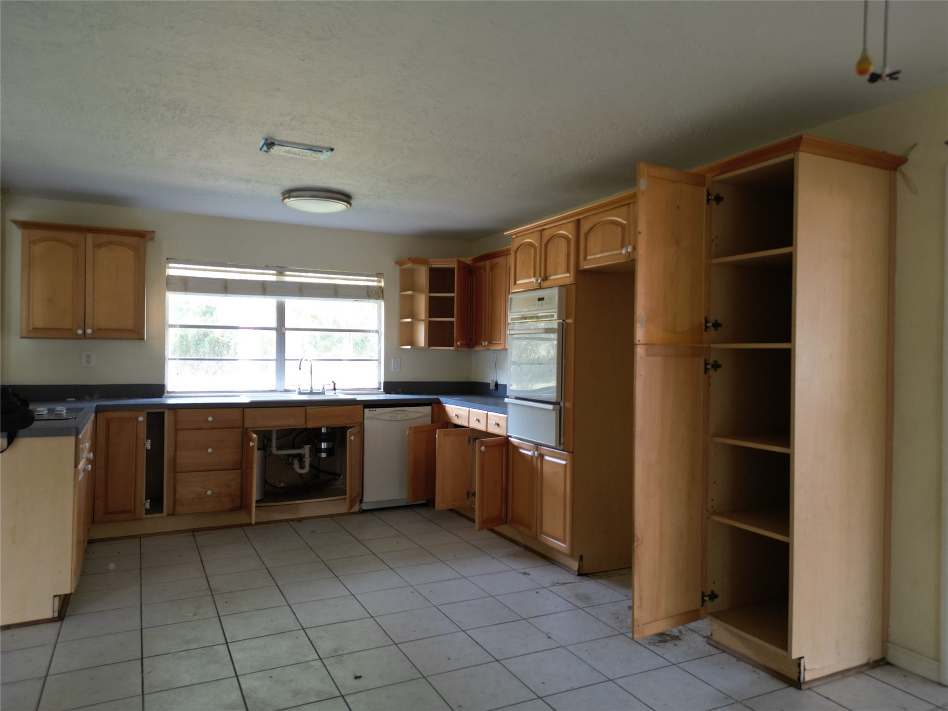 614 Pine Circle, Pasadena, TX 77586 614 Pine Circle, Pasadena, TX 77586