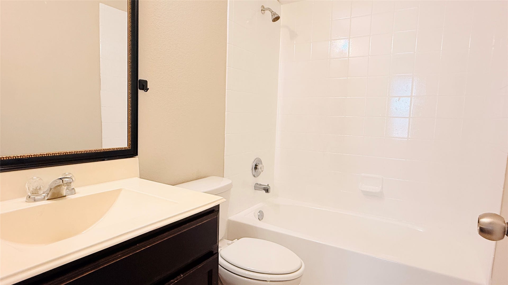 1947 Seville Mnr Manor, Fresno, TX 77545 1947 Seville Mnr Manor, Fresno, TX 77545