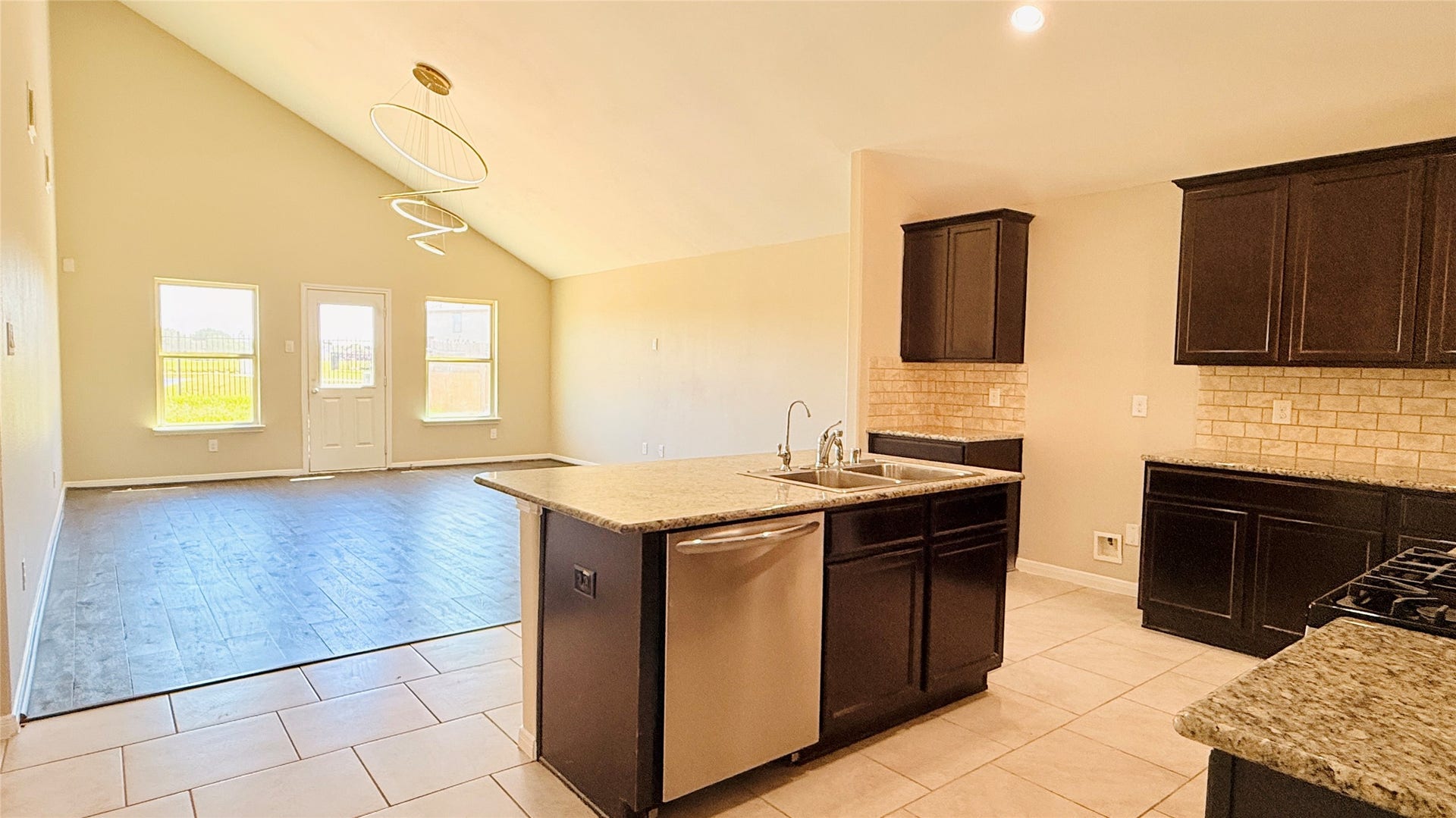 1947 Seville Mnr Manor, Fresno, TX 77545 1947 Seville Mnr Manor, Fresno, TX 77545