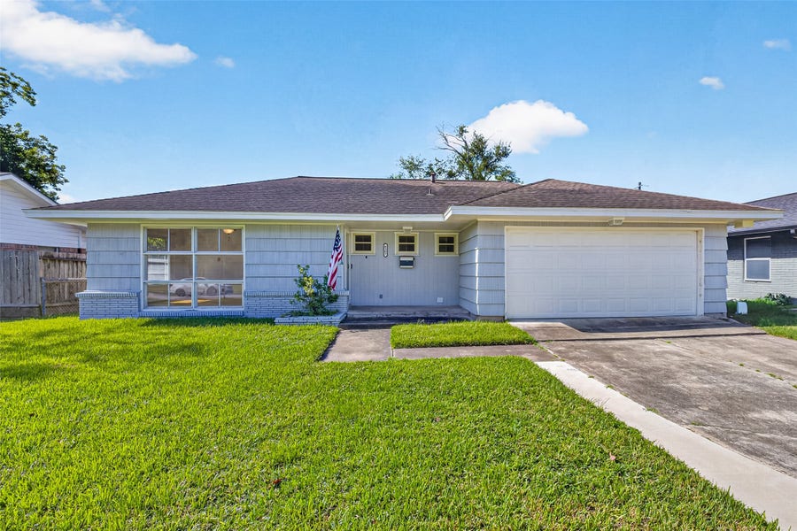 Property photo for 6307 Pineshade Lane, Houston, TX