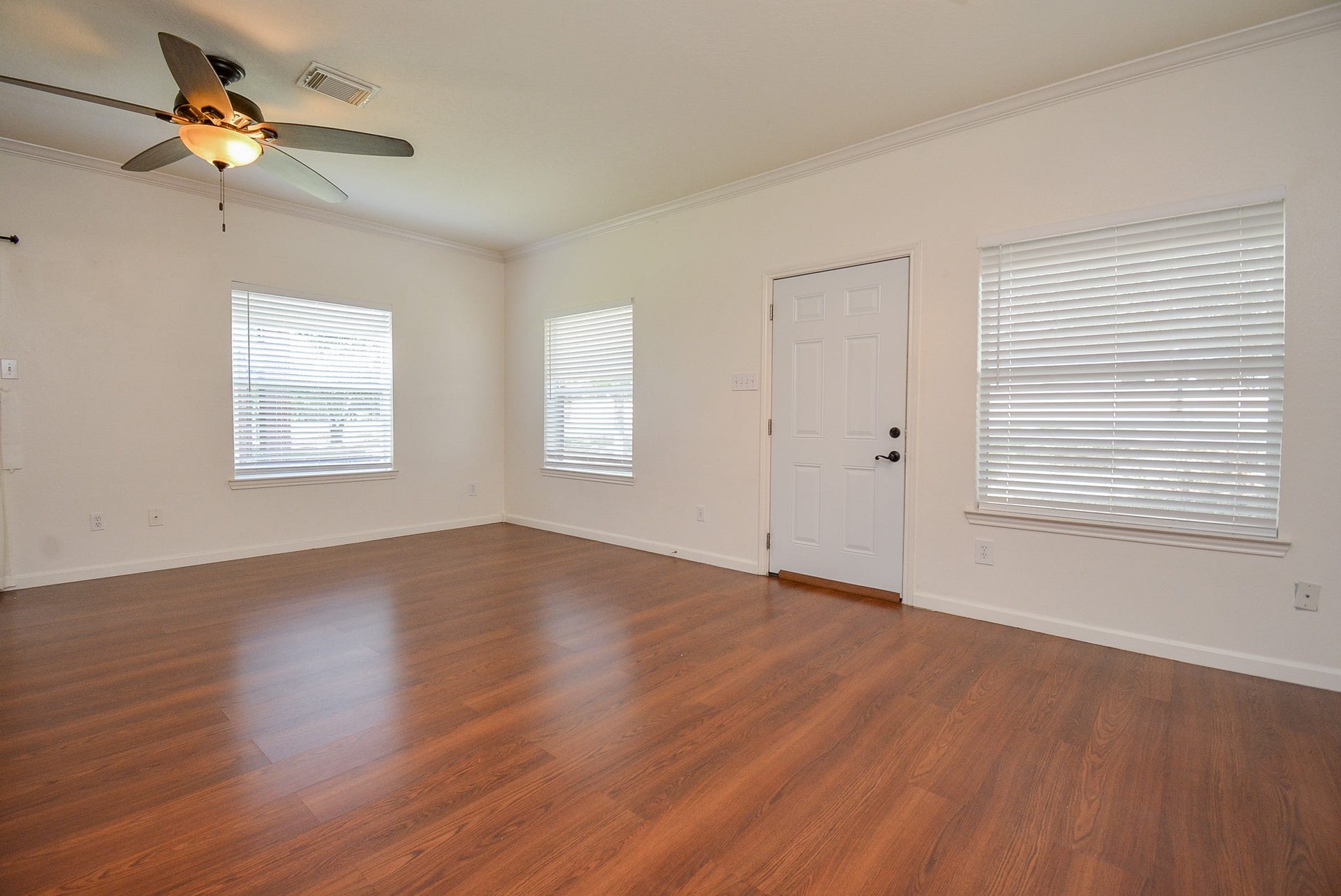 3814 Shire Valley Drive, Missouri City, TX 77459 3814 Shire Valley Drive, Missouri City, TX 77459