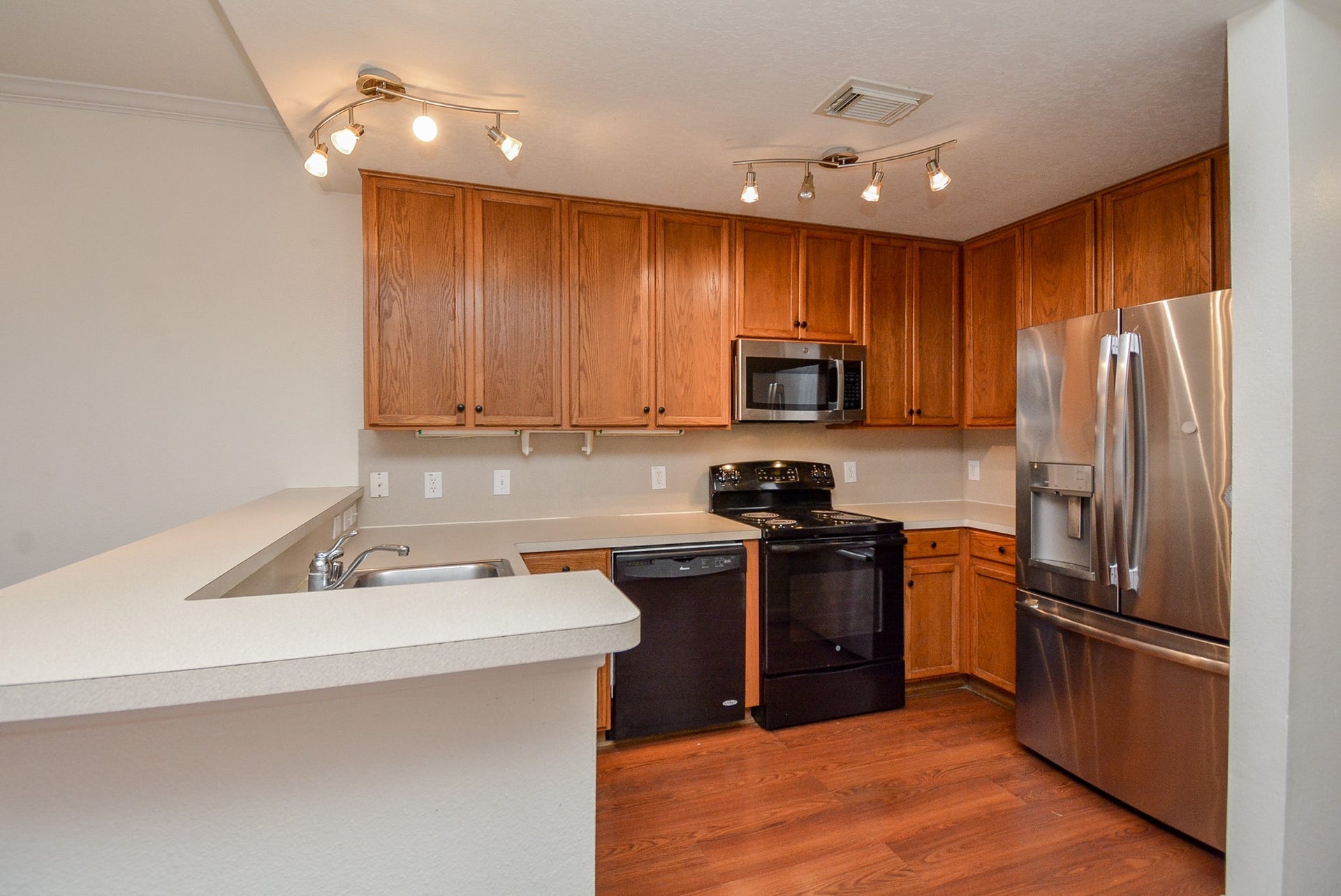3814 Shire Valley Drive, Missouri City, TX 77459 3814 Shire Valley Drive, Missouri City, TX 77459