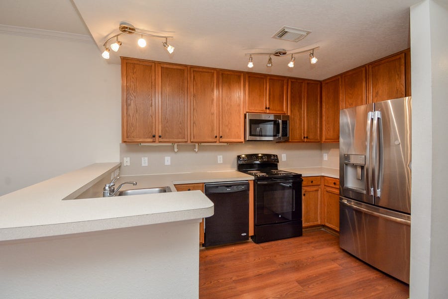 Property photo for 3814 Shire Valley Drive, Missouri City, TX