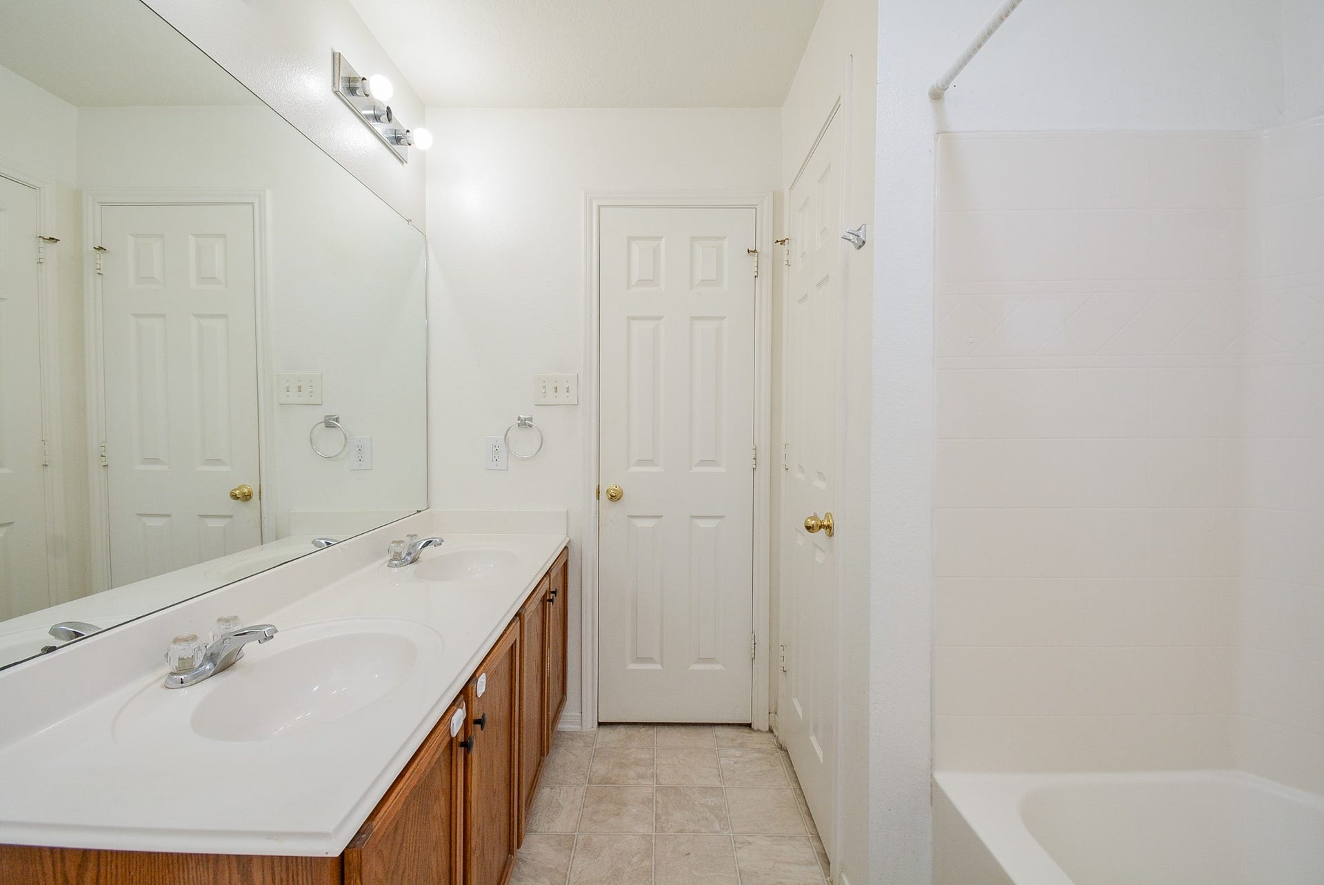 3814 Shire Valley Drive, Missouri City, TX 77459 3814 Shire Valley Drive, Missouri City, TX 77459