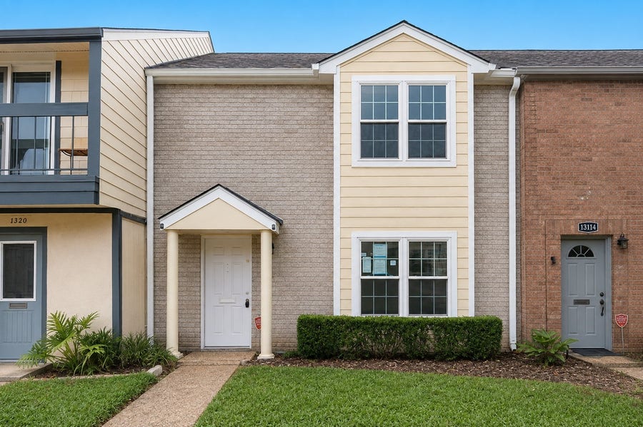 Property photo for 10318 Briar Forest Drive, #28/4, Houston, TX