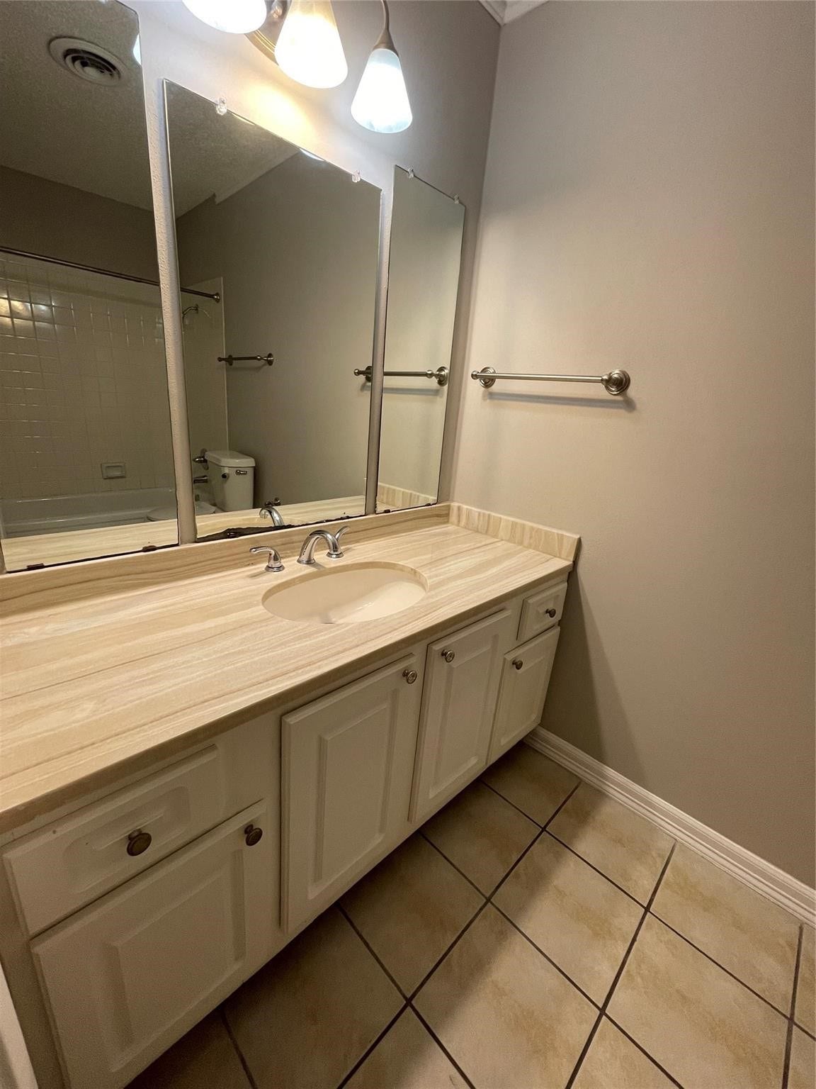 6601 Sands Point Drive, #63, Houston, TX 77074 6601 Sands Point Drive, #63, Houston, TX 77074