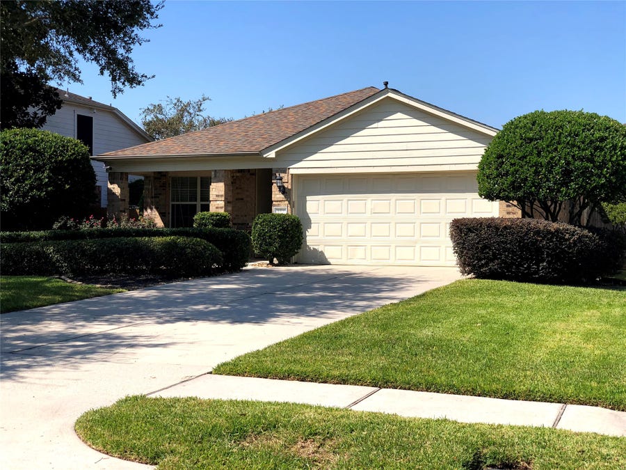Property photo for 4611 Pin Oak Creek Lane, Kingwood, TX