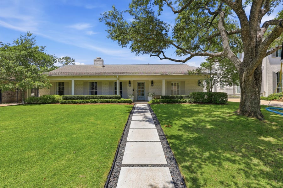 Property photo for 6260 Longmont Drive, Houston, TX