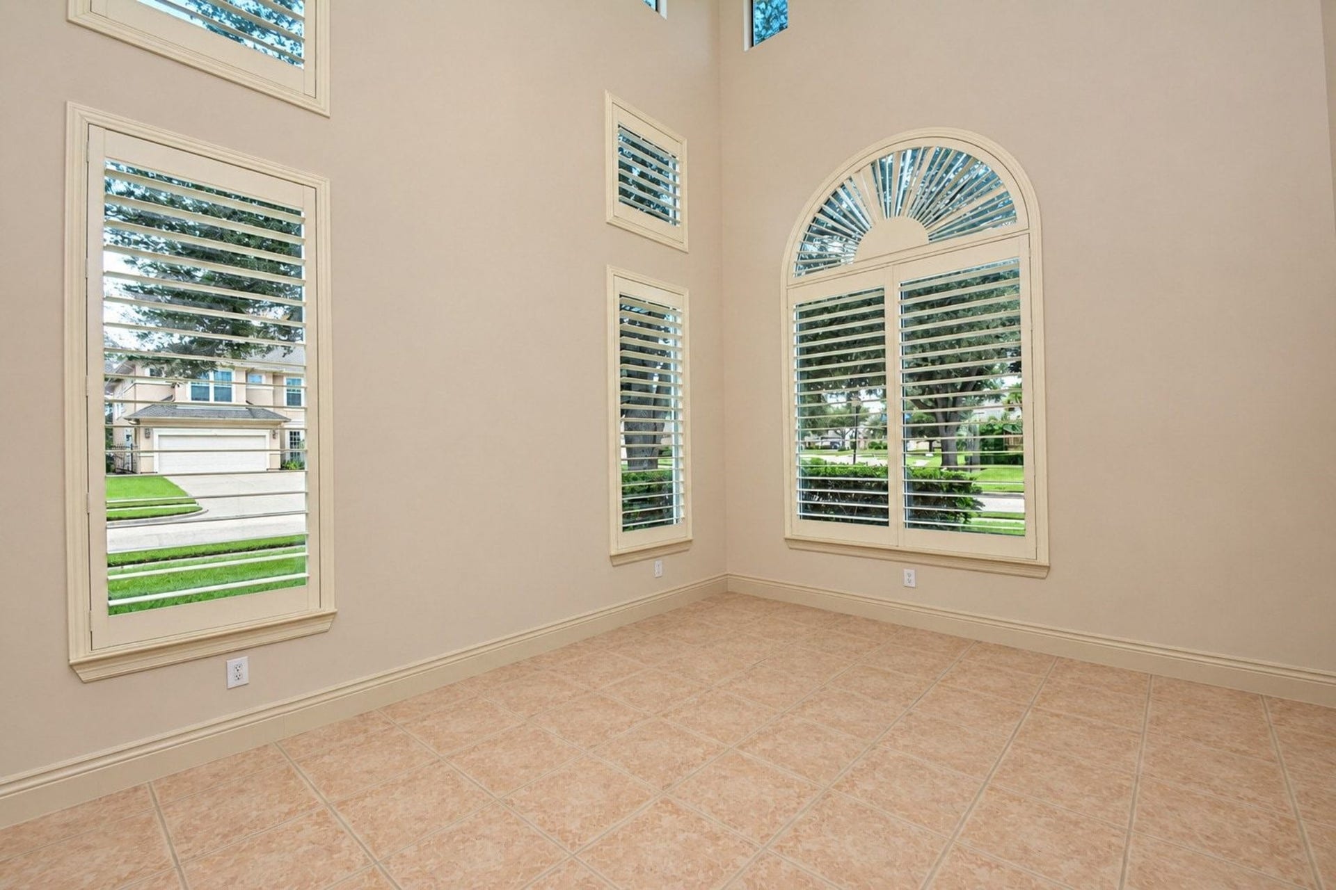 5215 Eagle Pointe Court, Sugar Land, TX 77479 5215 Eagle Pointe Court, Sugar Land, TX 77479