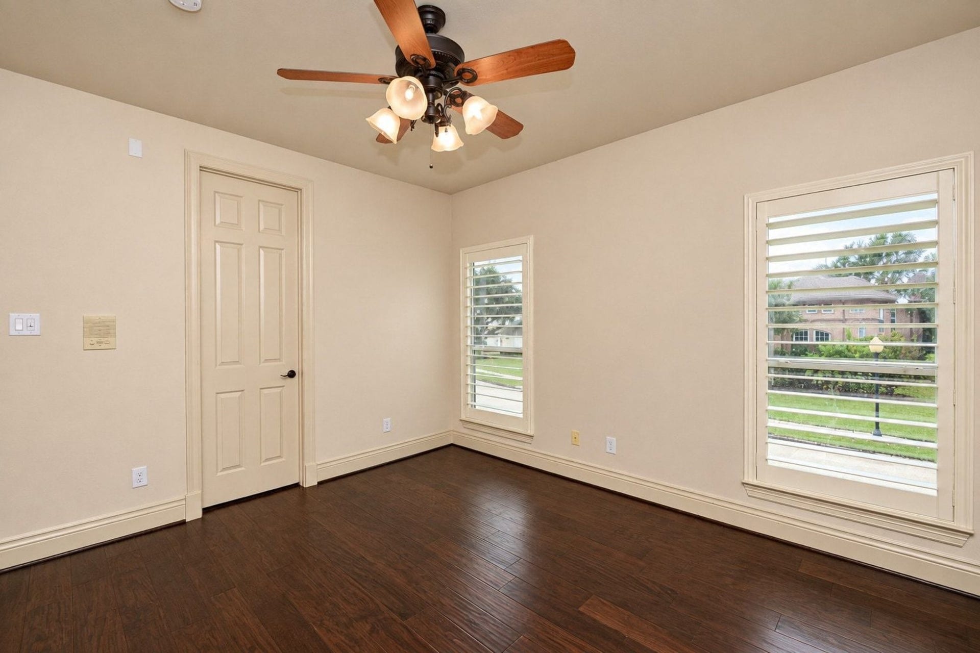 5215 Eagle Pointe Court, Sugar Land, TX 77479 5215 Eagle Pointe Court, Sugar Land, TX 77479