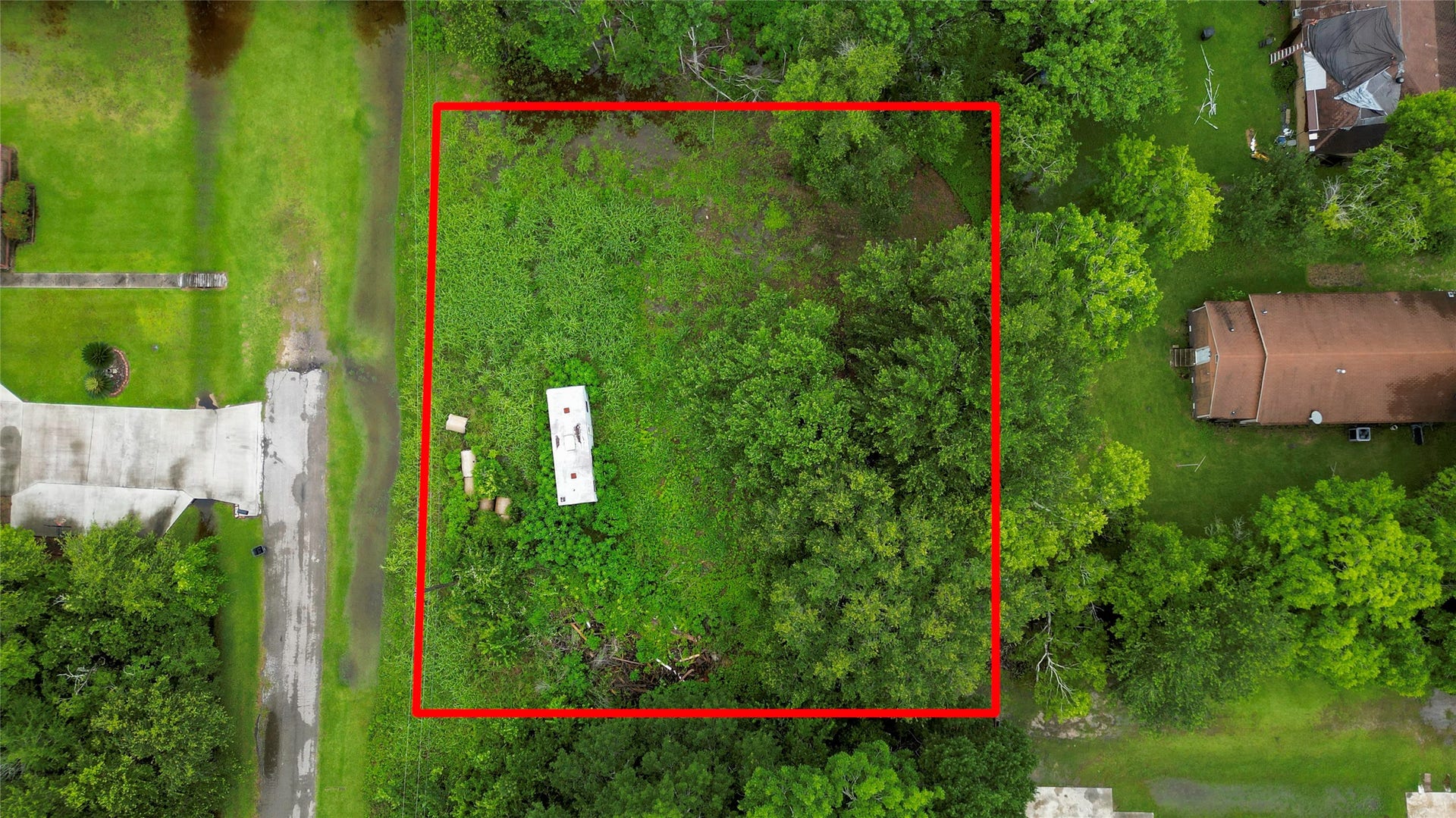 6702 Lewis Rd, Hitchcock, TX 77563 End Corner Lot